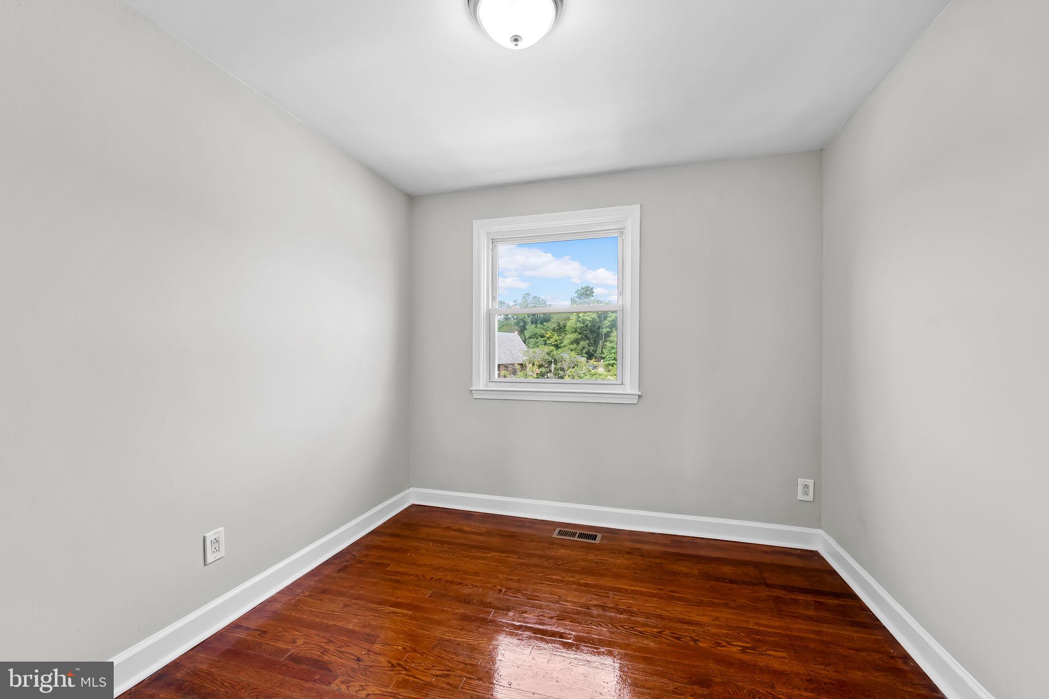 RAMBLEWOOD - Residential