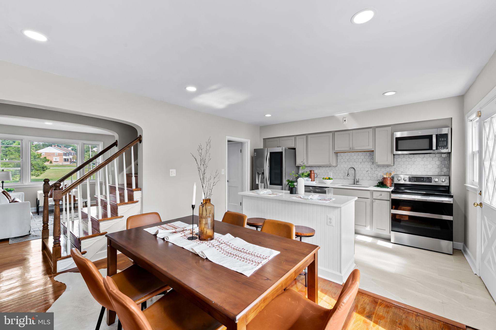 RAMBLEWOOD - Residential
