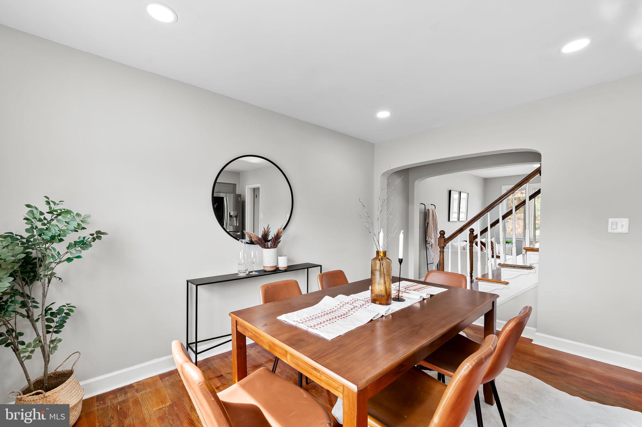 RAMBLEWOOD - Residential