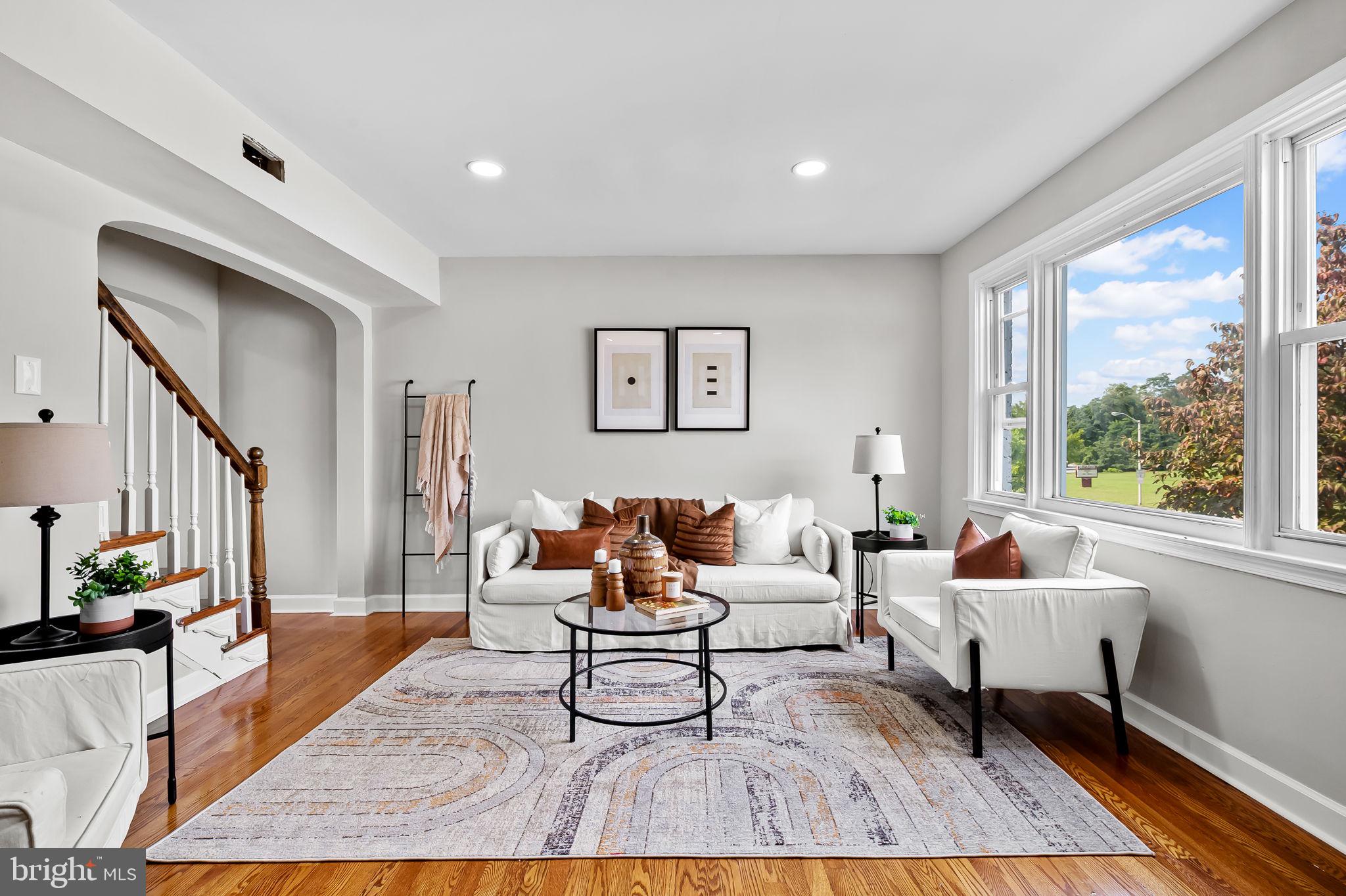 RAMBLEWOOD - Residential