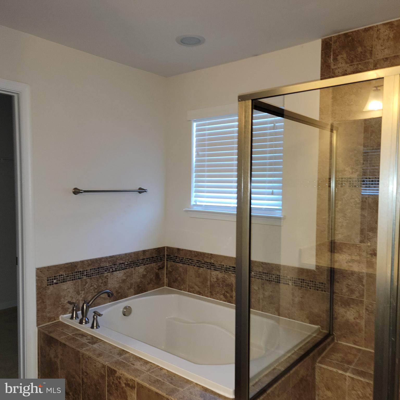 FAIRLAND PARK - Residential