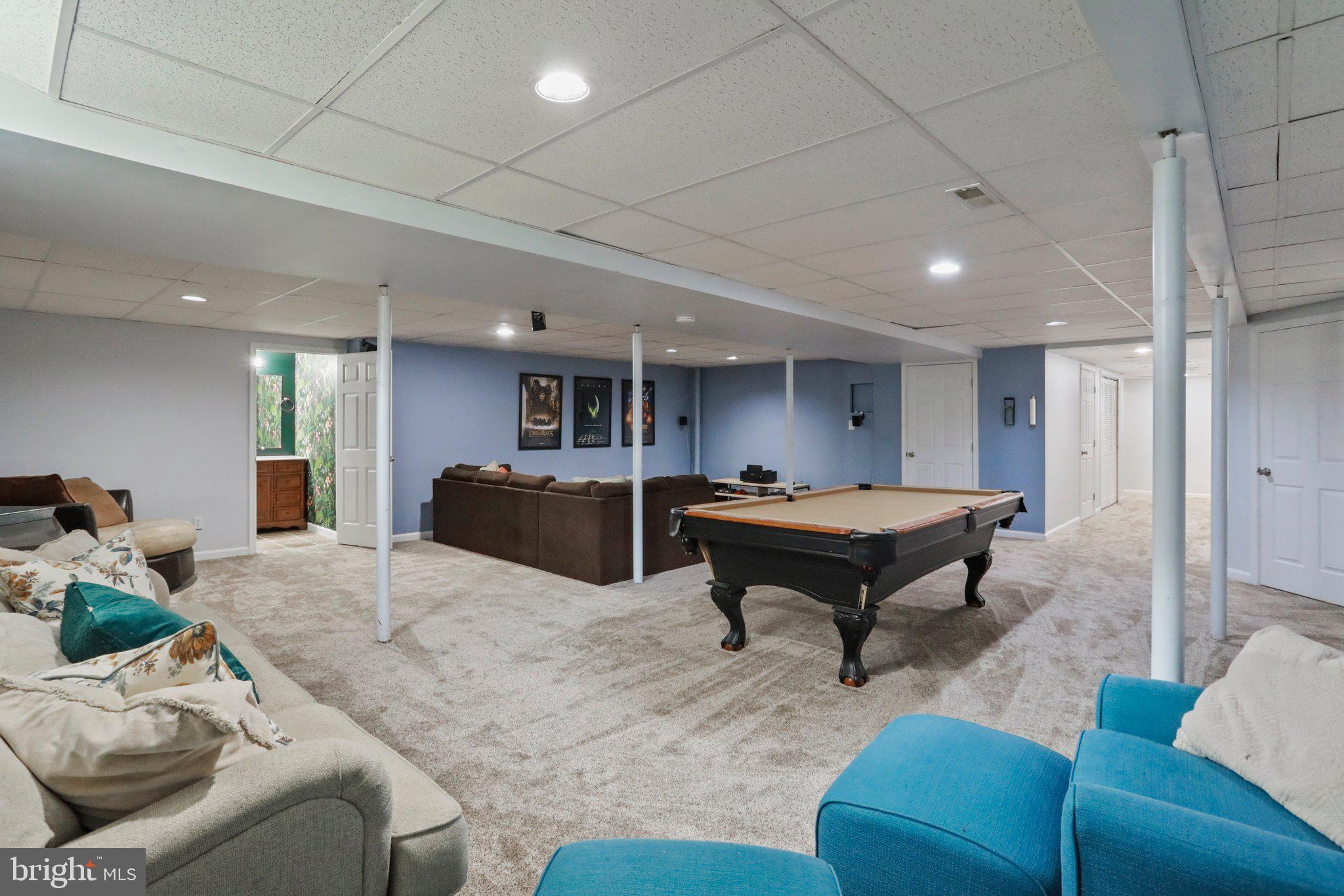 CRESTFIELD - Residential