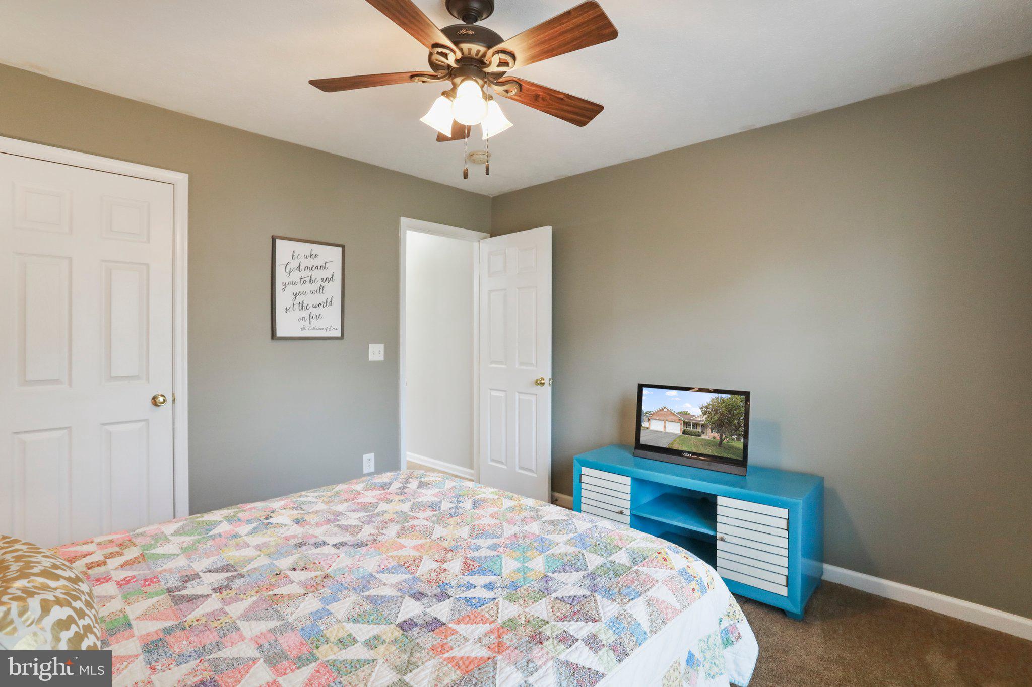 CRESTFIELD - Residential