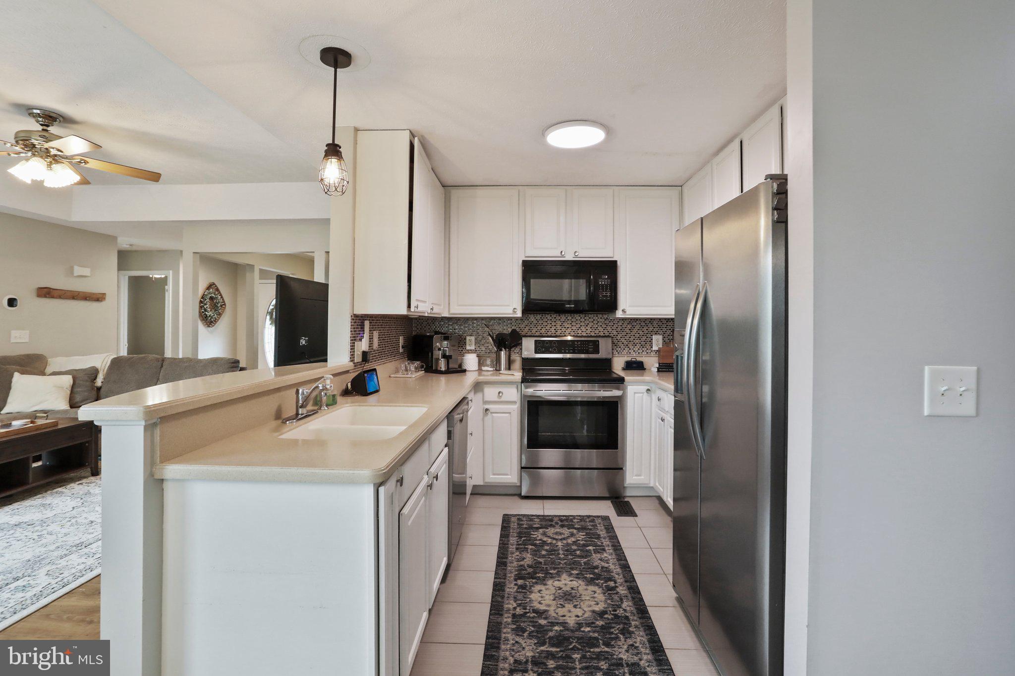 CRESTFIELD - Residential