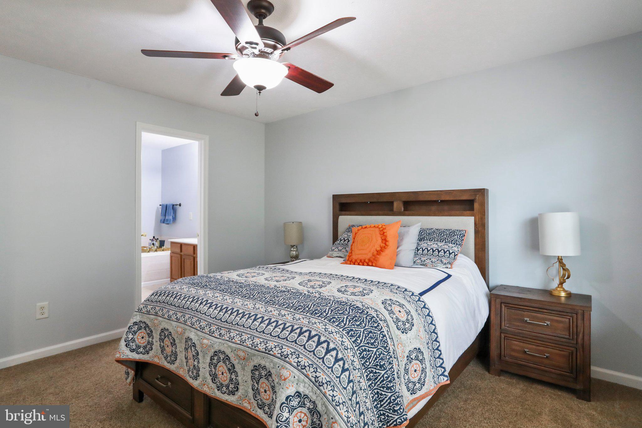 CRESTFIELD - Residential