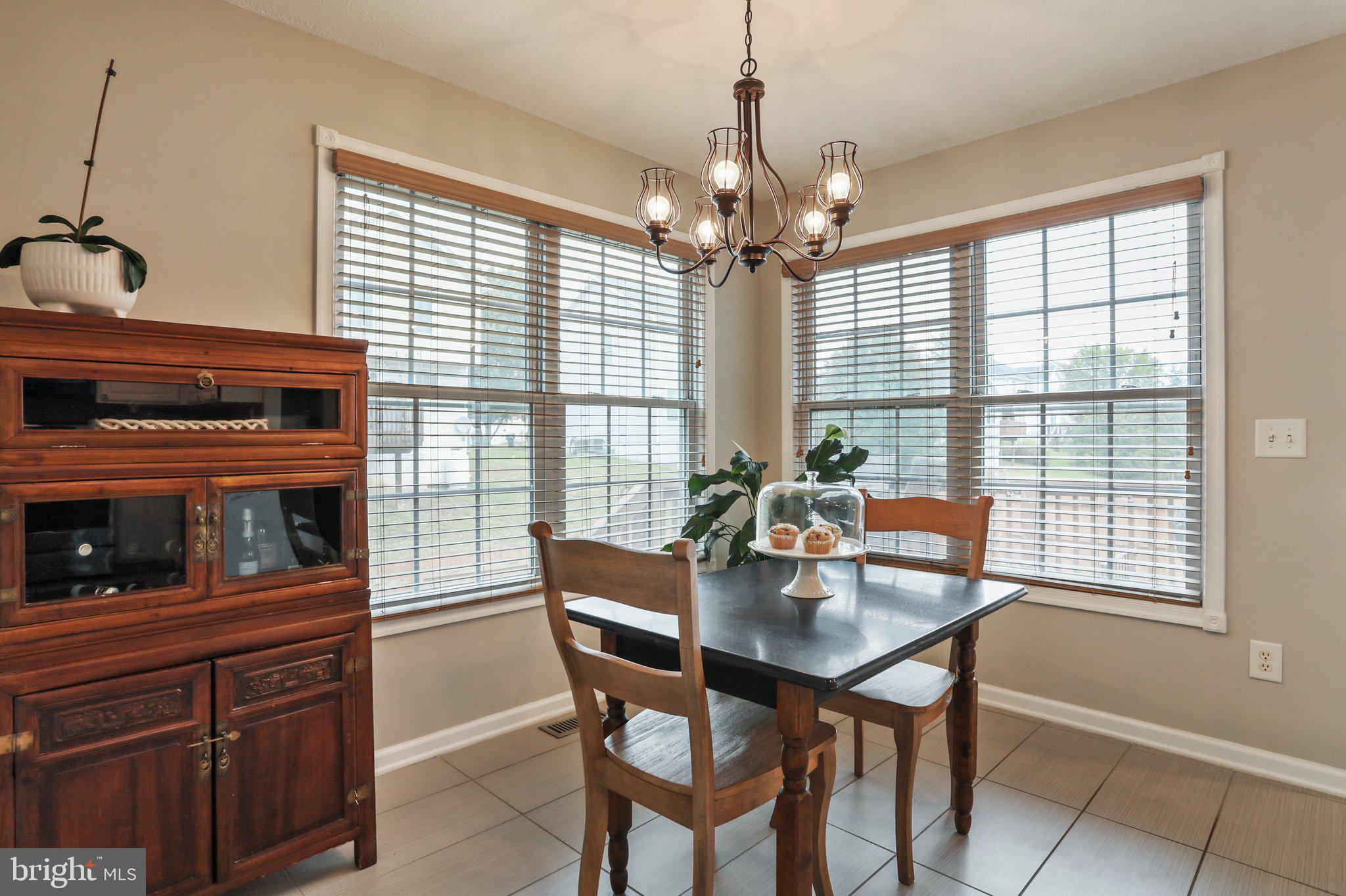 CRESTFIELD - Residential