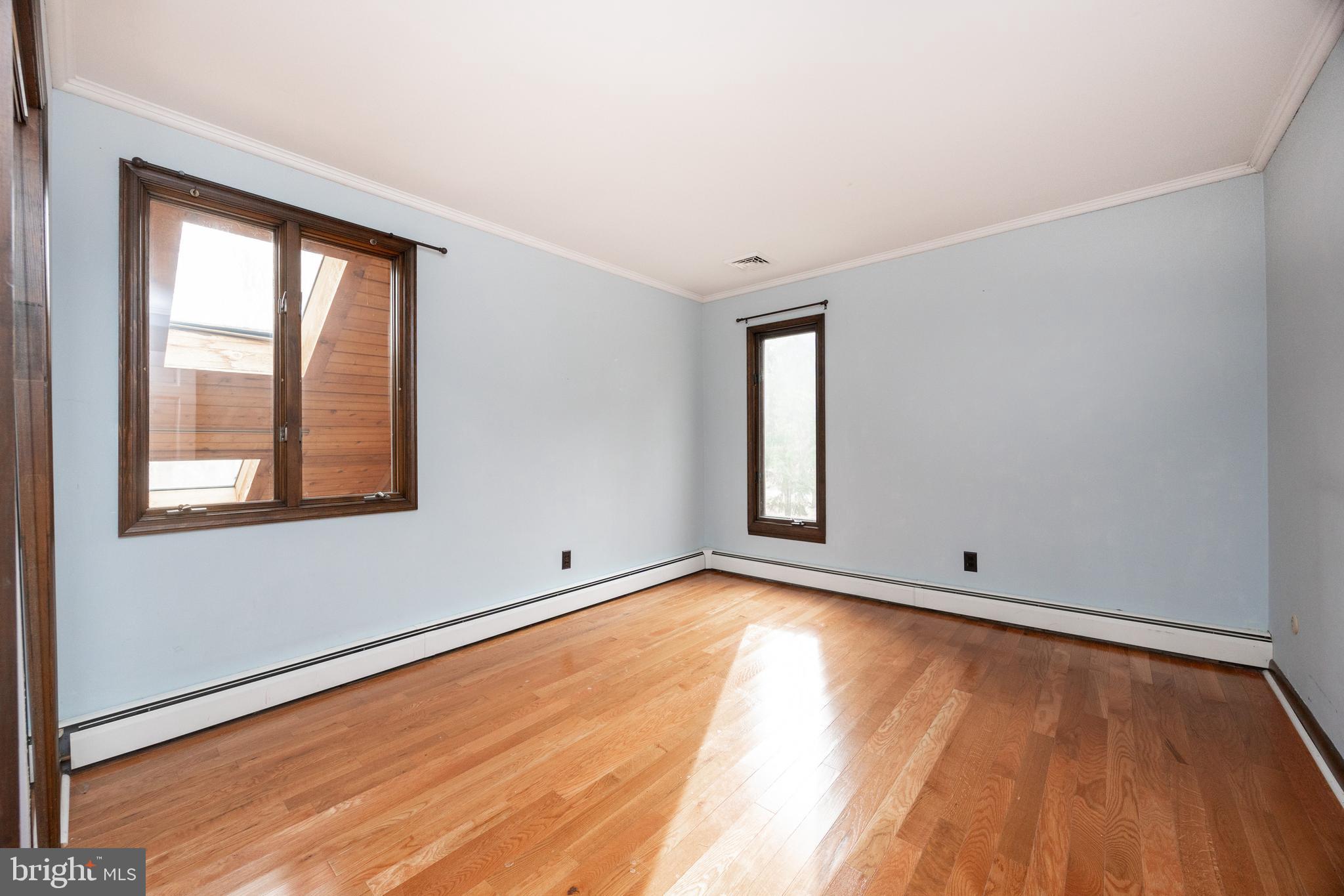 FOUR OAKS FARM - Residential Lease