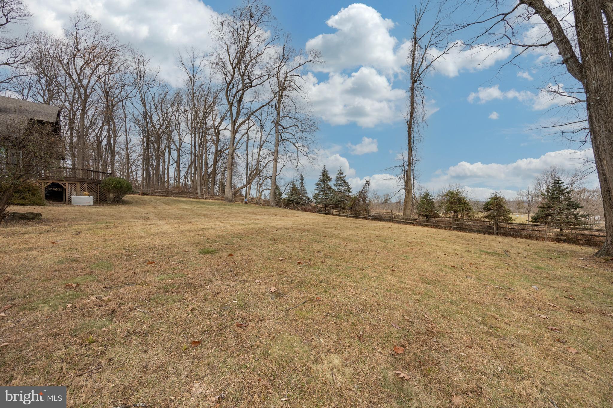 FOUR OAKS FARM - Residential Lease