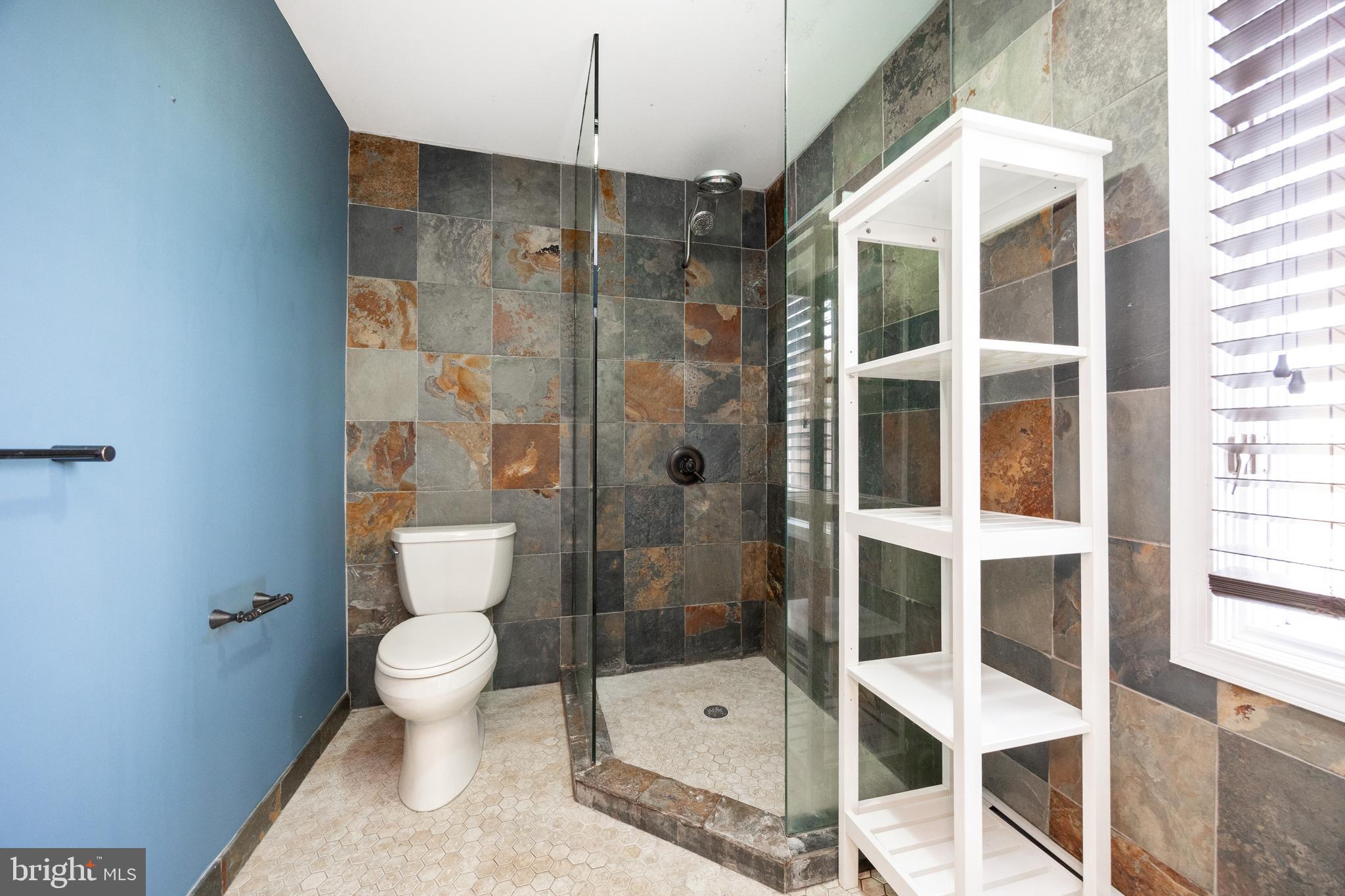 FOUR OAKS FARM - Residential Lease