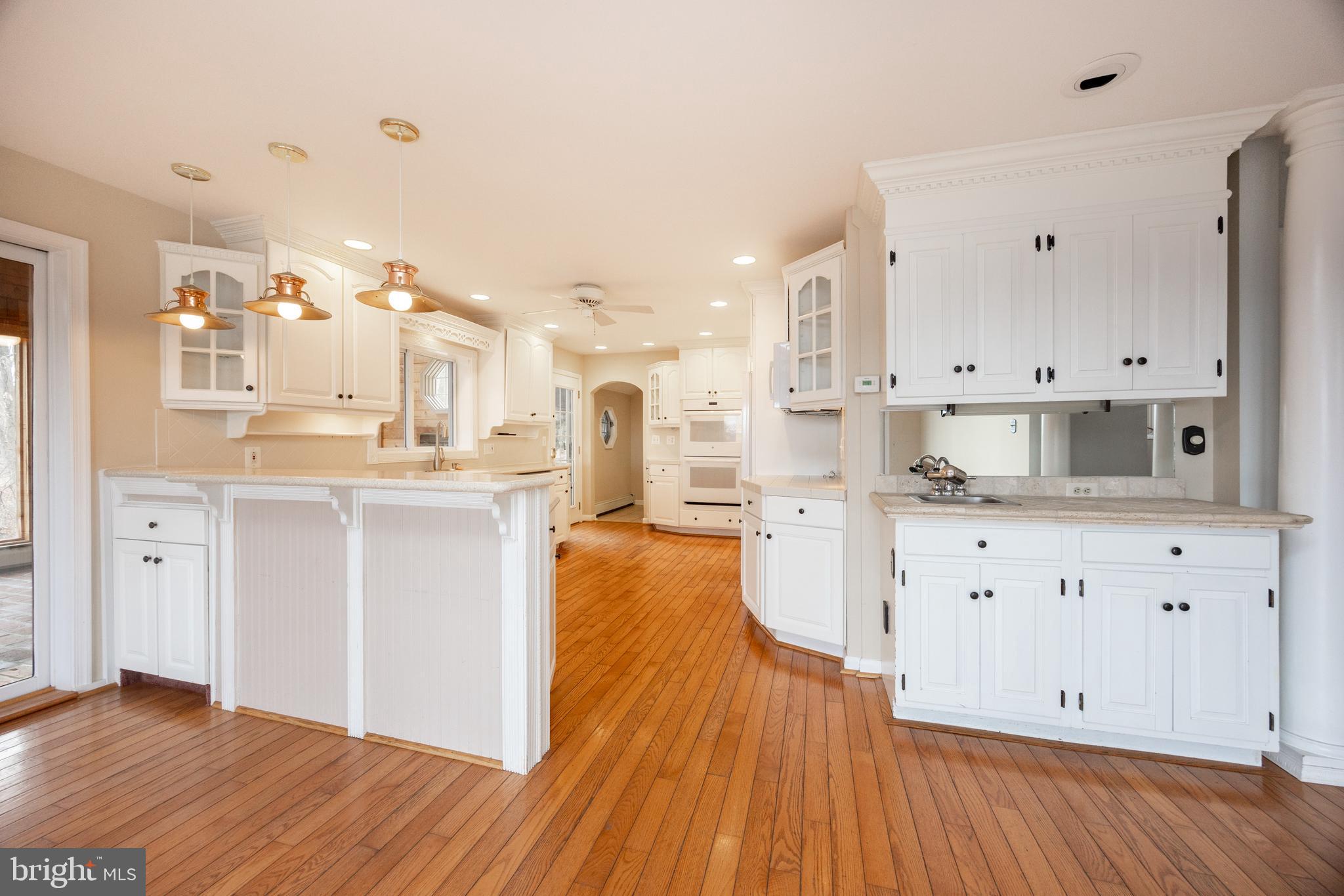 FOUR OAKS FARM - Residential Lease