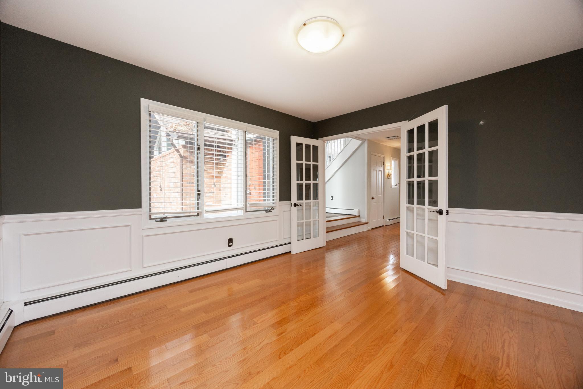 FOUR OAKS FARM - Residential Lease