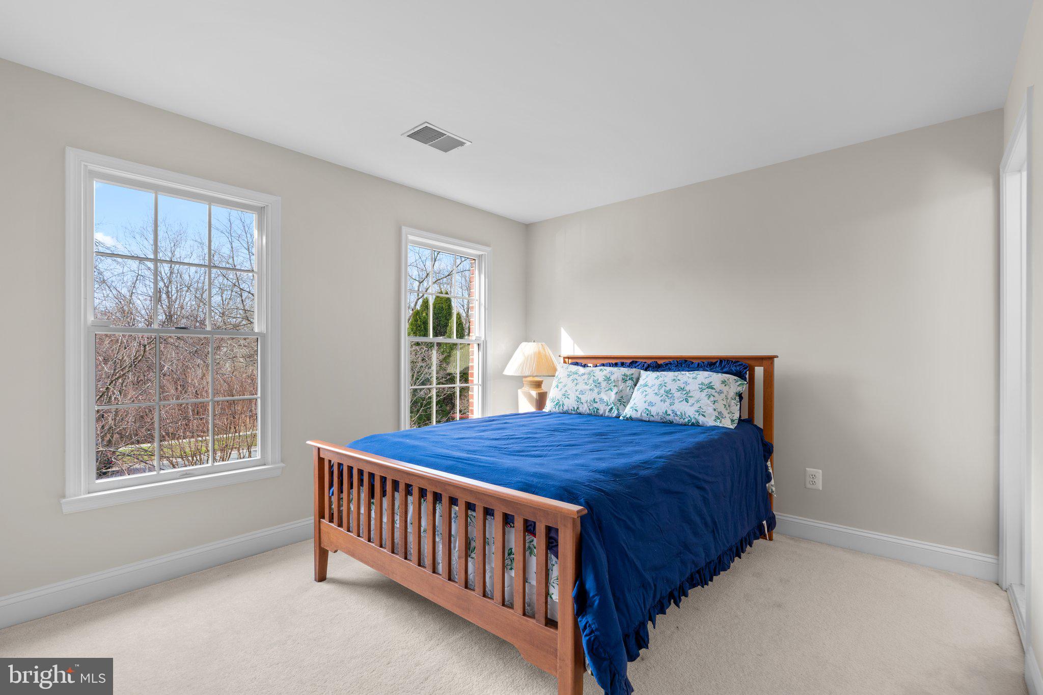 POTOMAC GLEN - Residential