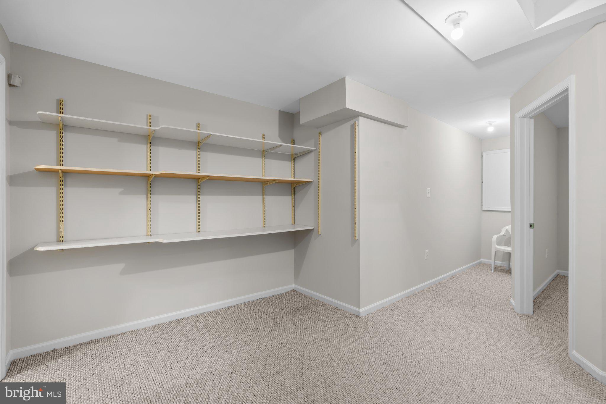 POTOMAC GLEN - Residential