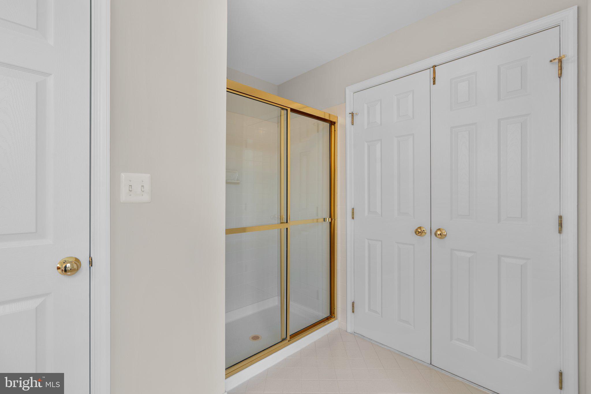 POTOMAC GLEN - Residential