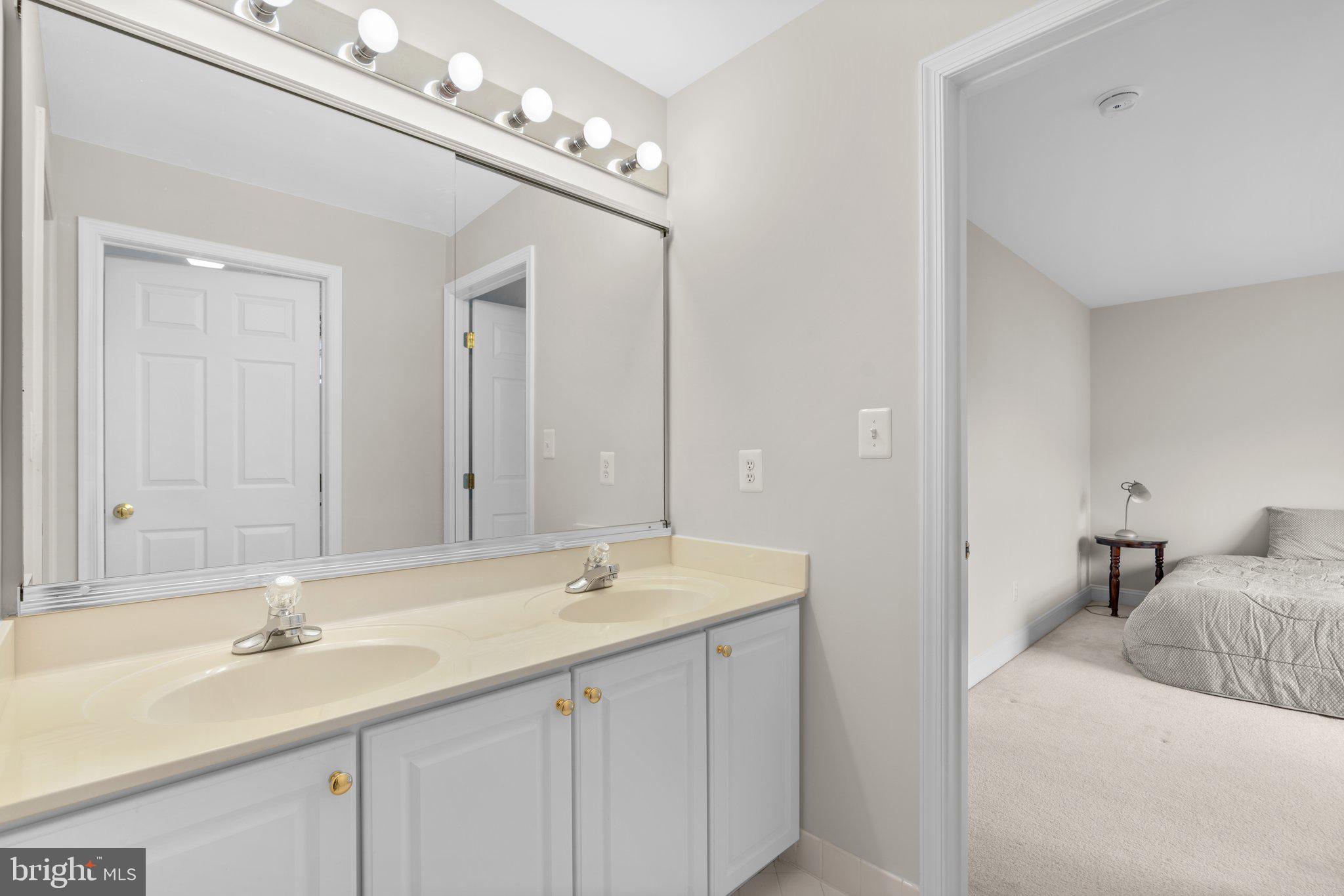 POTOMAC GLEN - Residential