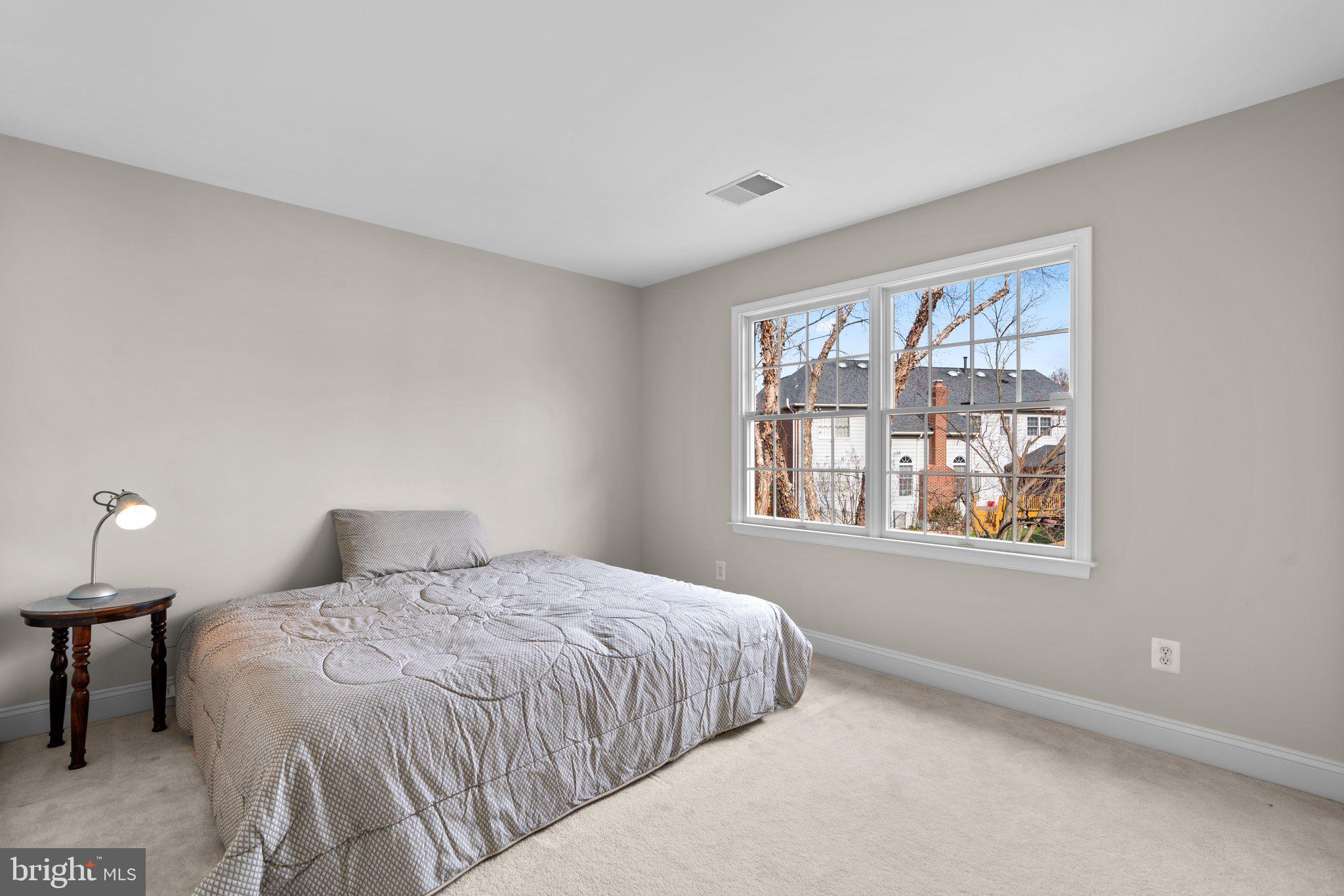 POTOMAC GLEN - Residential