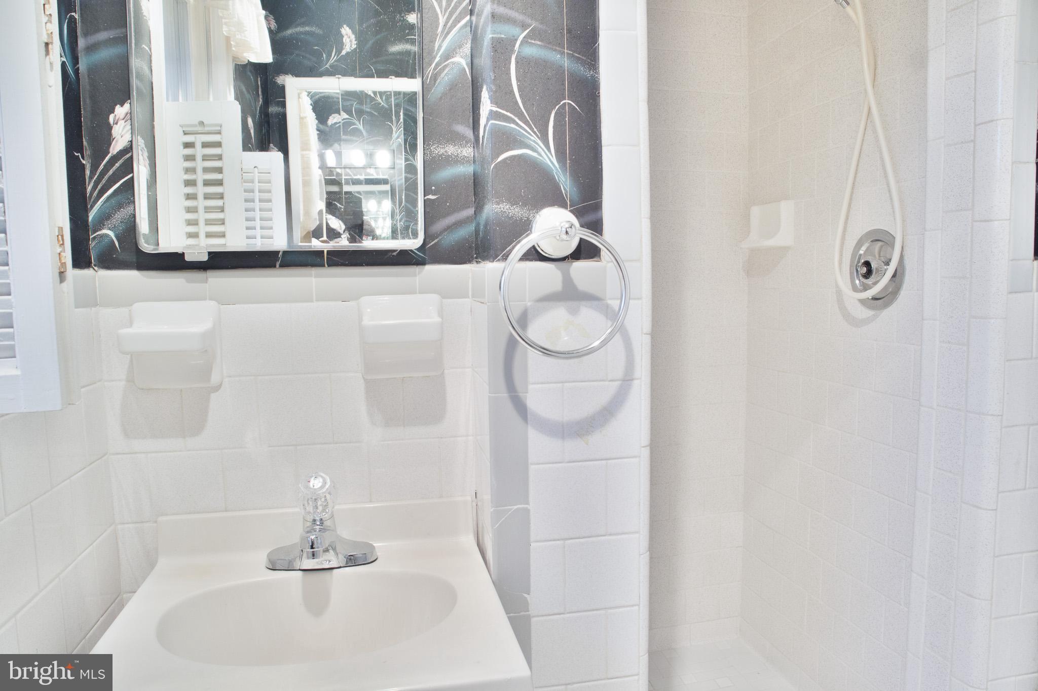 SUMNER PARK - Residential Lease