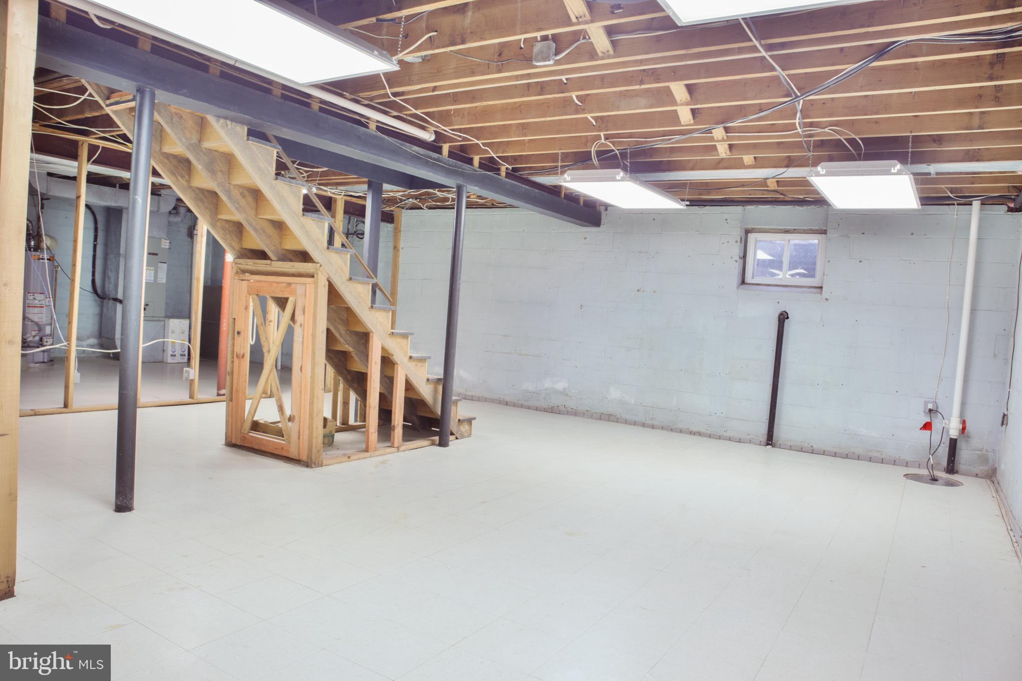 SUMNER PARK - Residential Lease