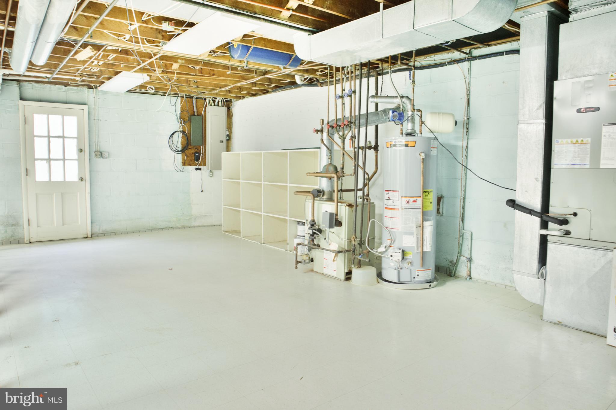 SUMNER PARK - Residential Lease