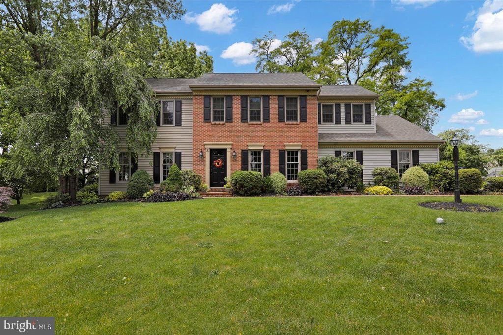 Photo of 4 Kimberly Court, Lancaster, PA 17602 (MLS # PALA2052172)