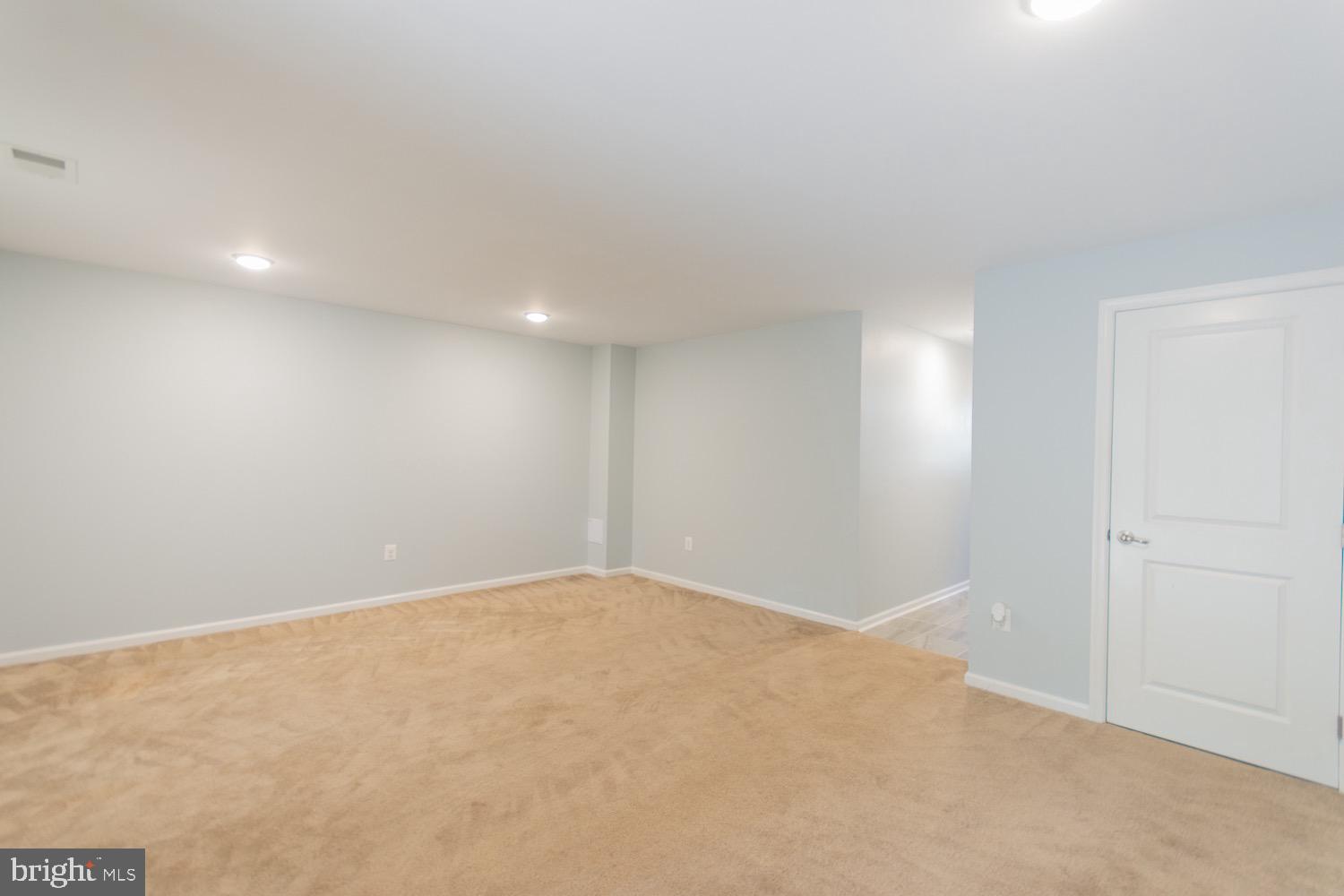 BROOKFIELD - Residential Lease