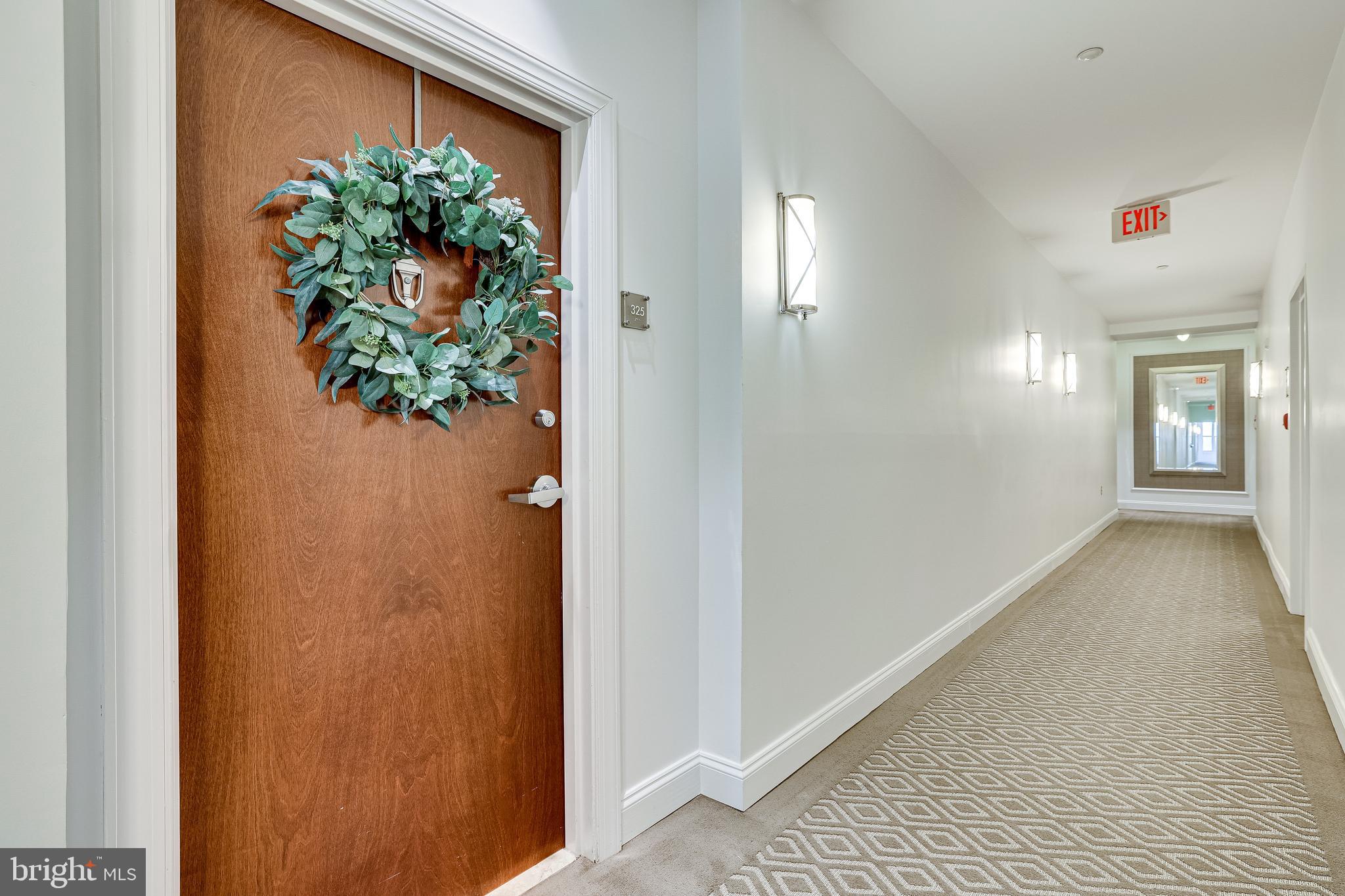 THE MERCER AT RESTON SQUARE - Residential