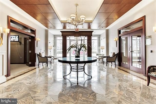 THE MERCER AT RESTON SQUARE - Residential