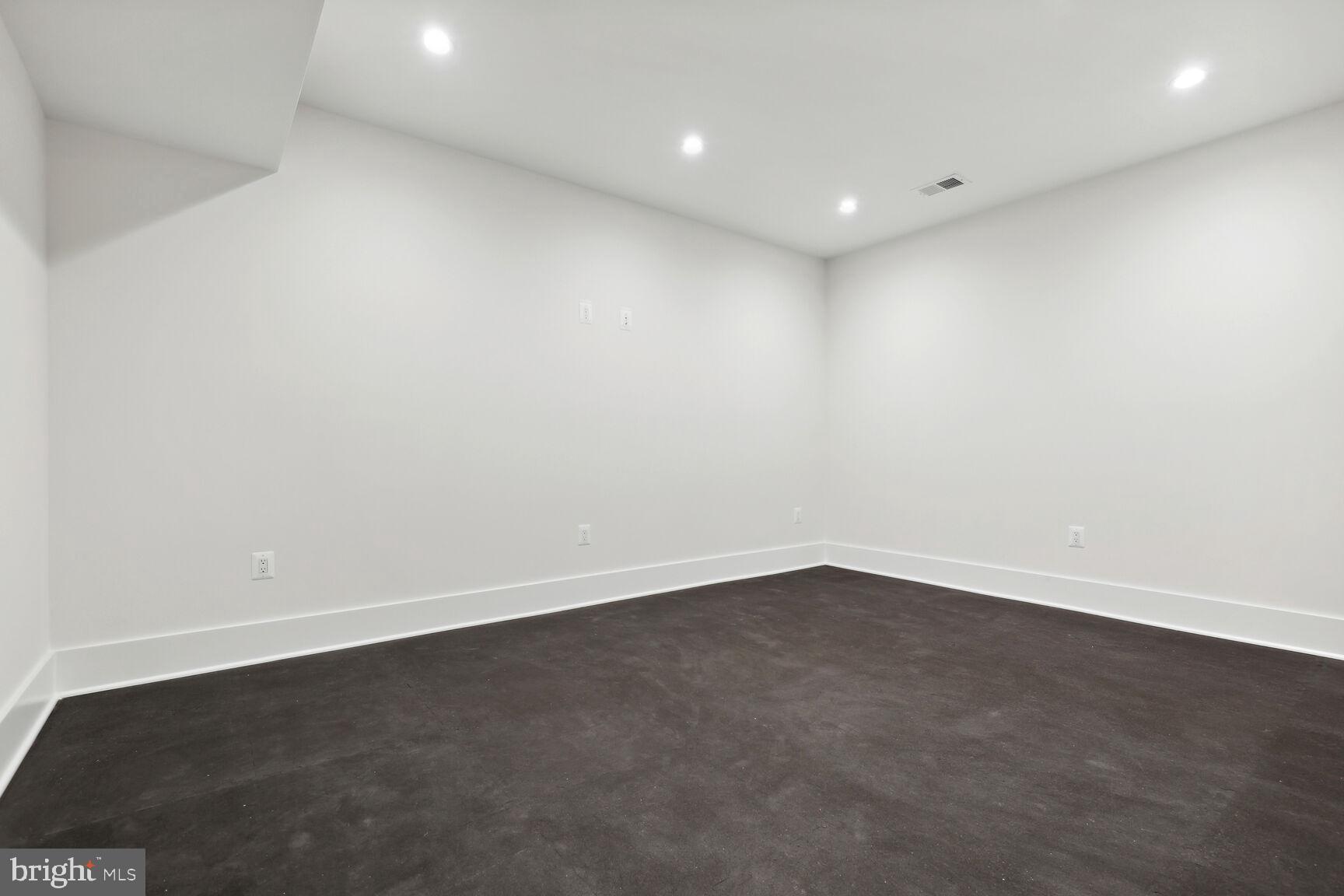 WESTMORE GARDENS - Residential