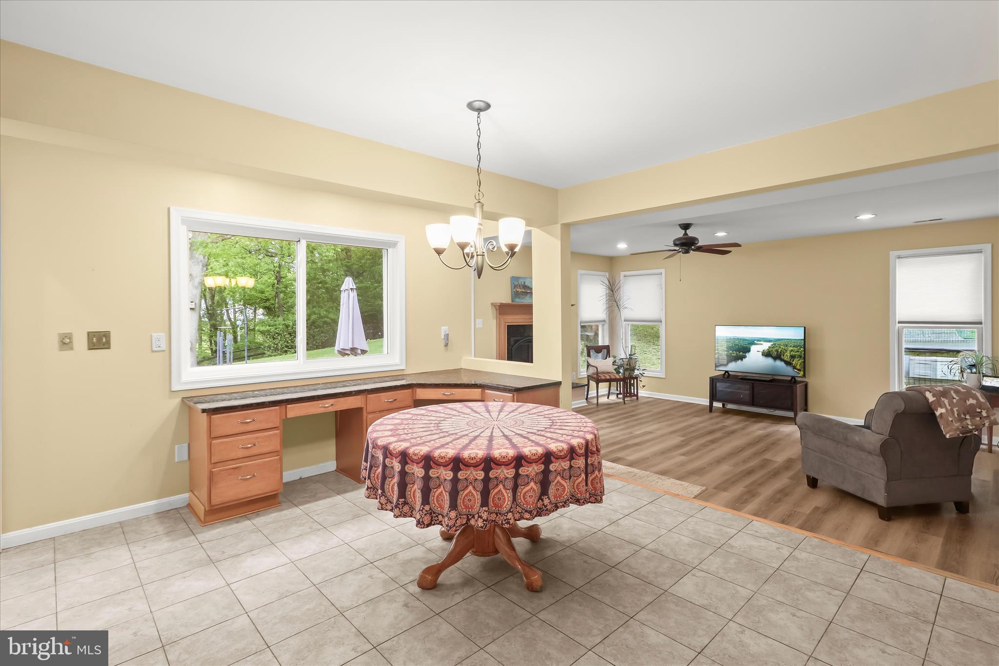 FONT HILL - Residential