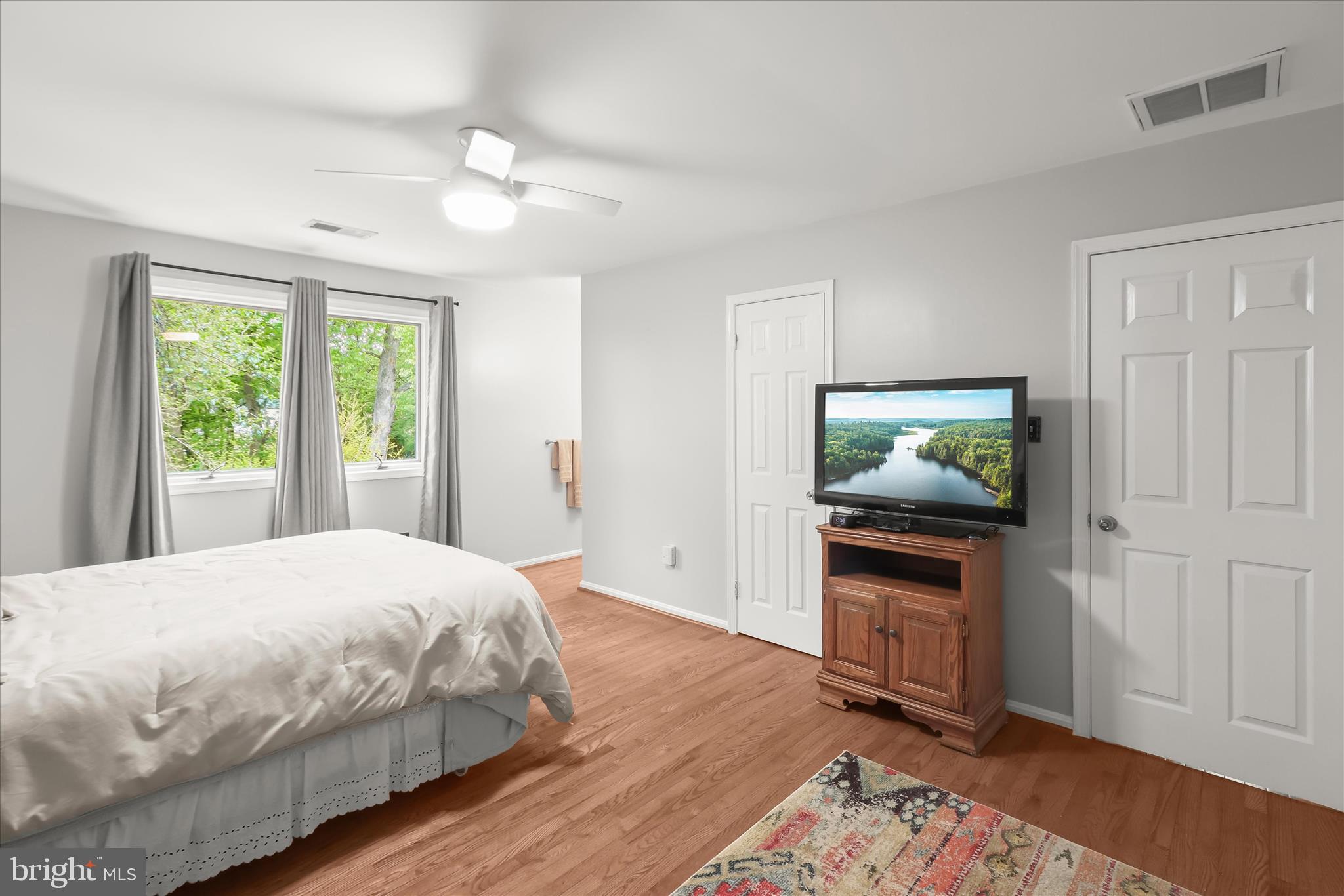 FONT HILL - Residential