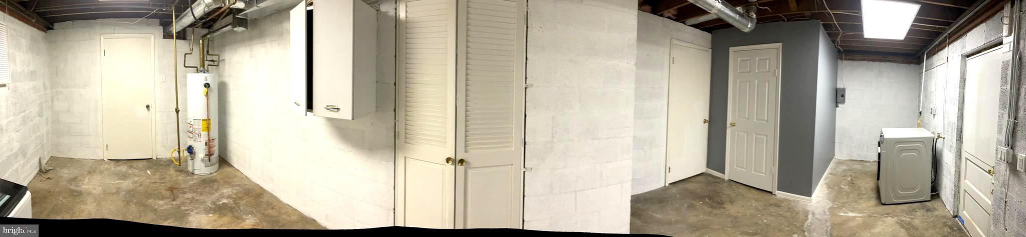 LIVINGSTON PARK - Residential Lease