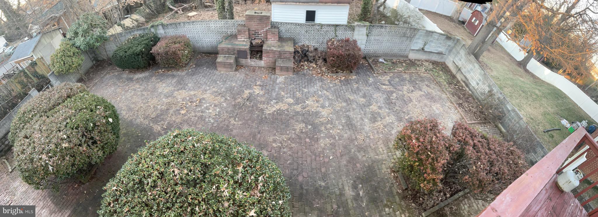 LIVINGSTON PARK - Residential Lease