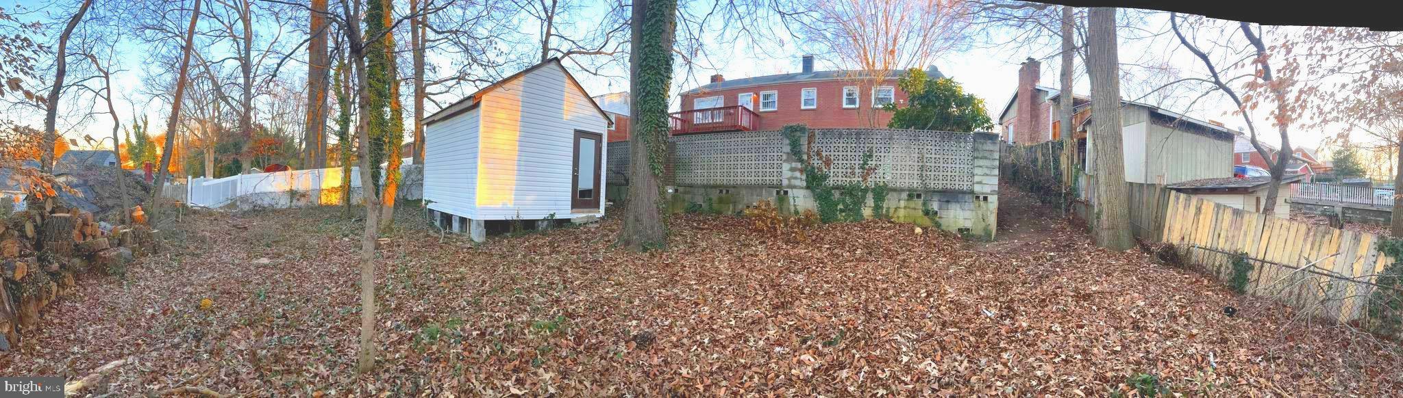 LIVINGSTON PARK - Residential Lease