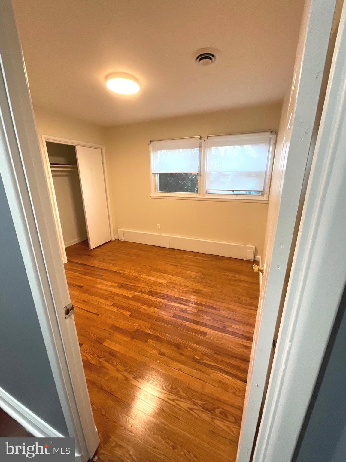 LIVINGSTON PARK - Residential Lease