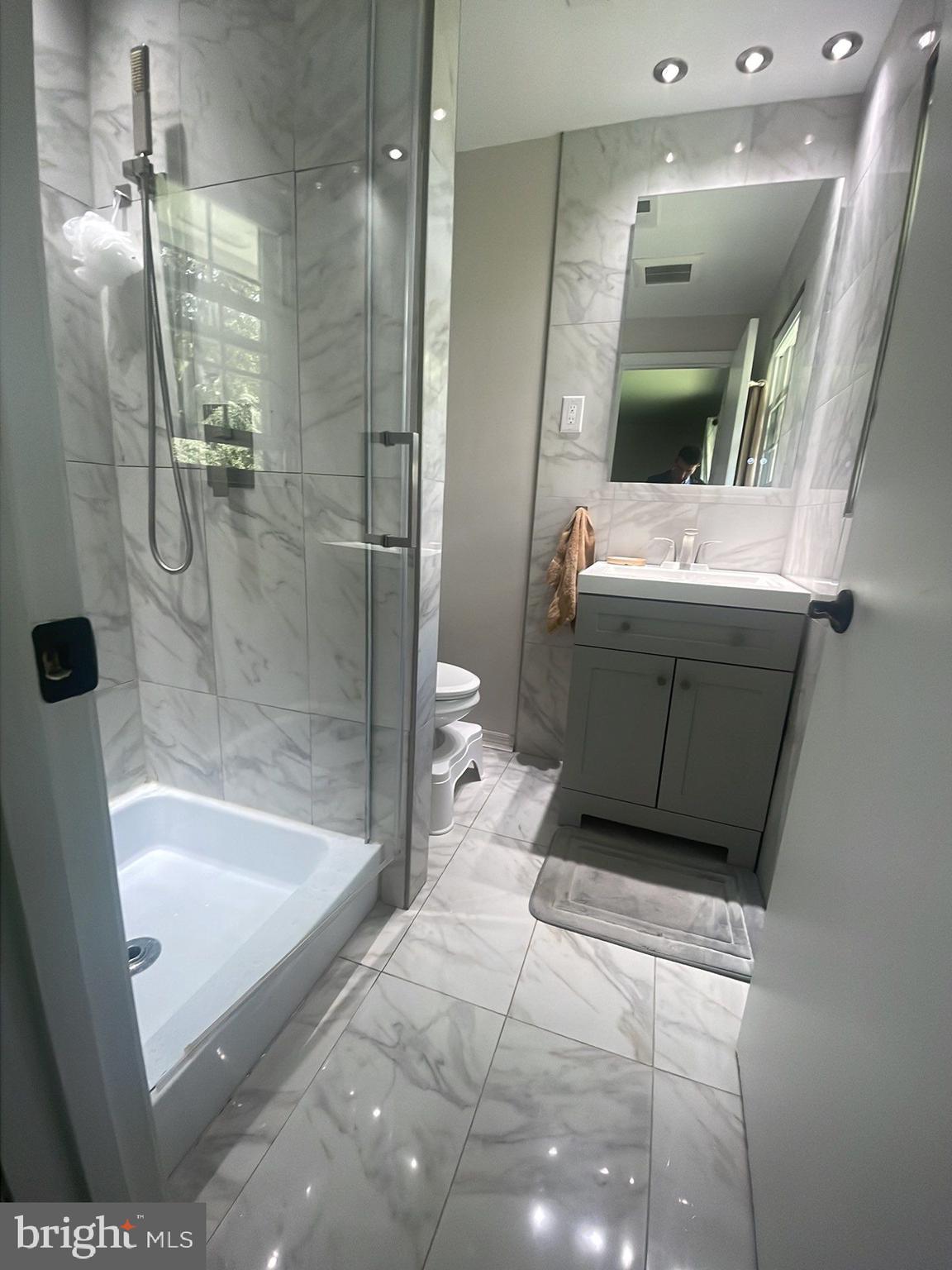 PINEFIELD - Residential Lease