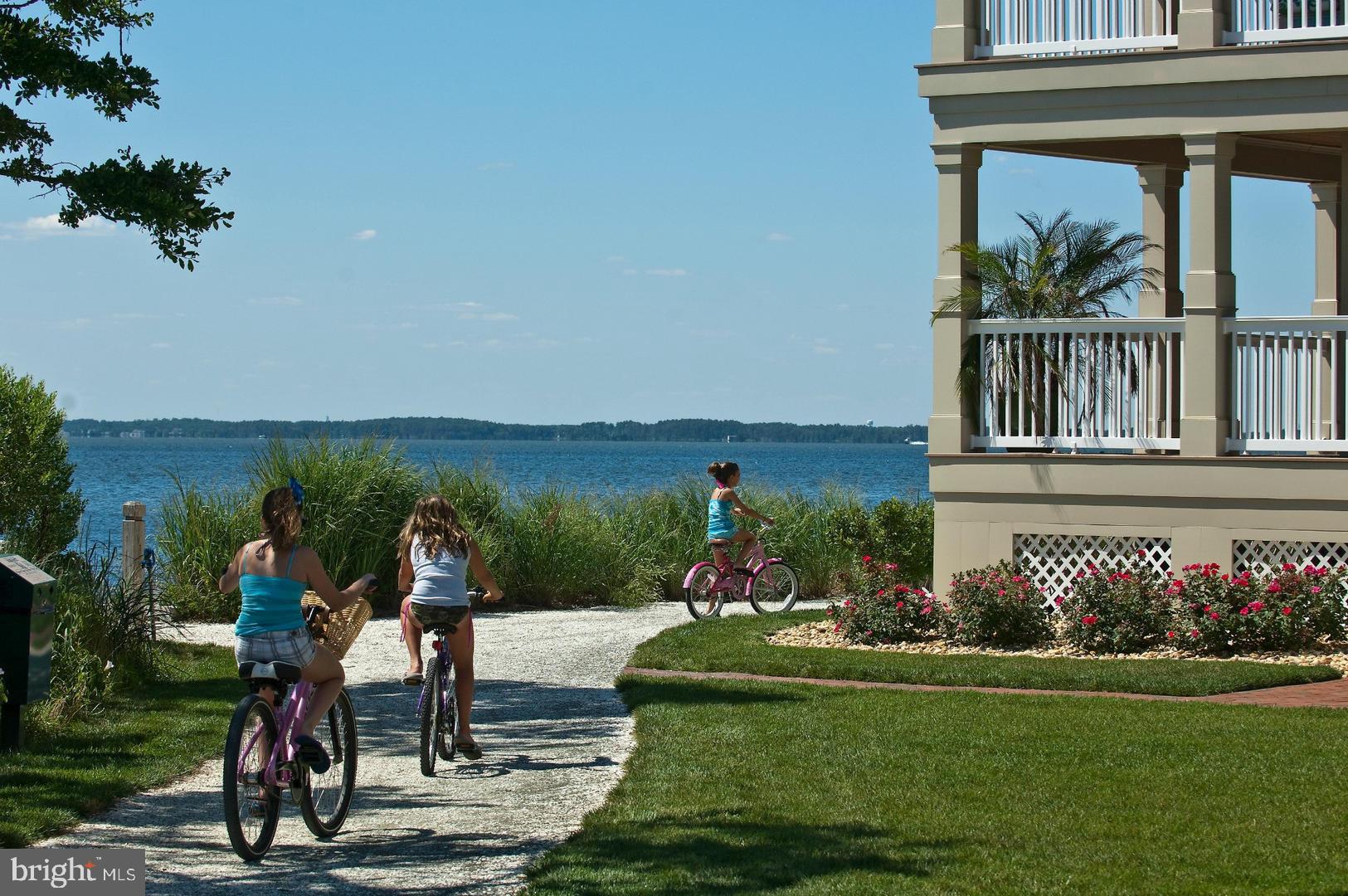 SUNSET ISLAND - Residential