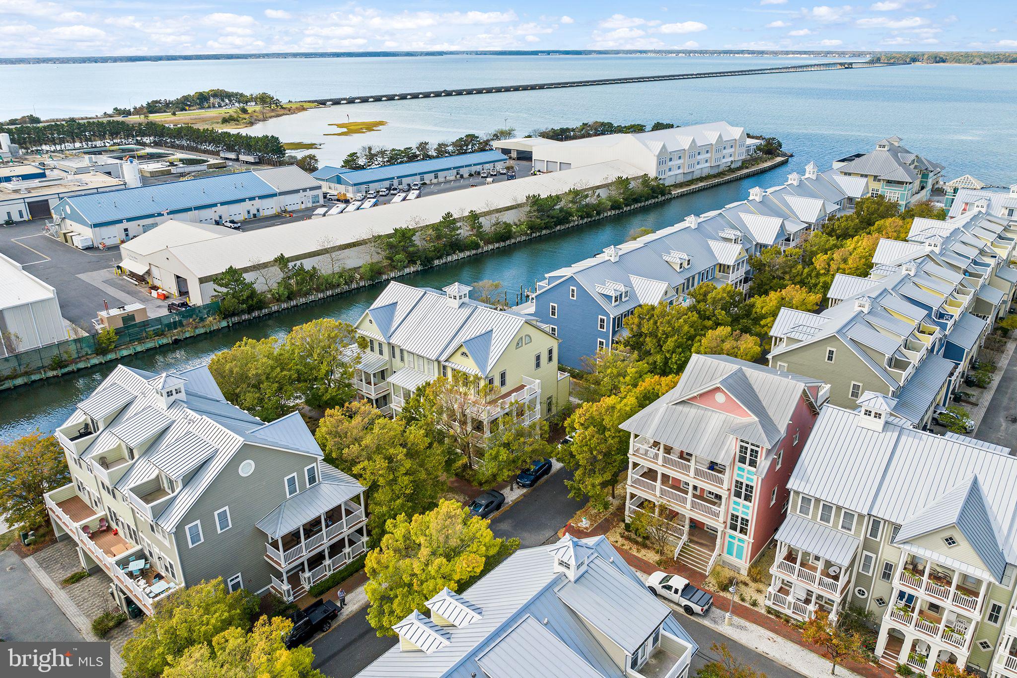 SUNSET ISLAND - Residential