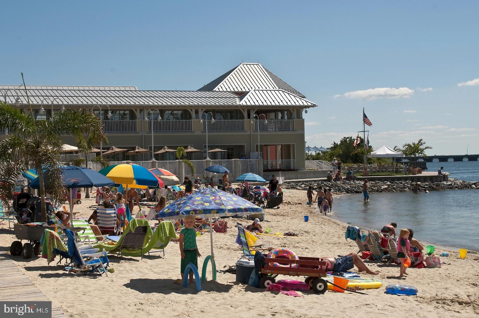 SUNSET ISLAND - Residential