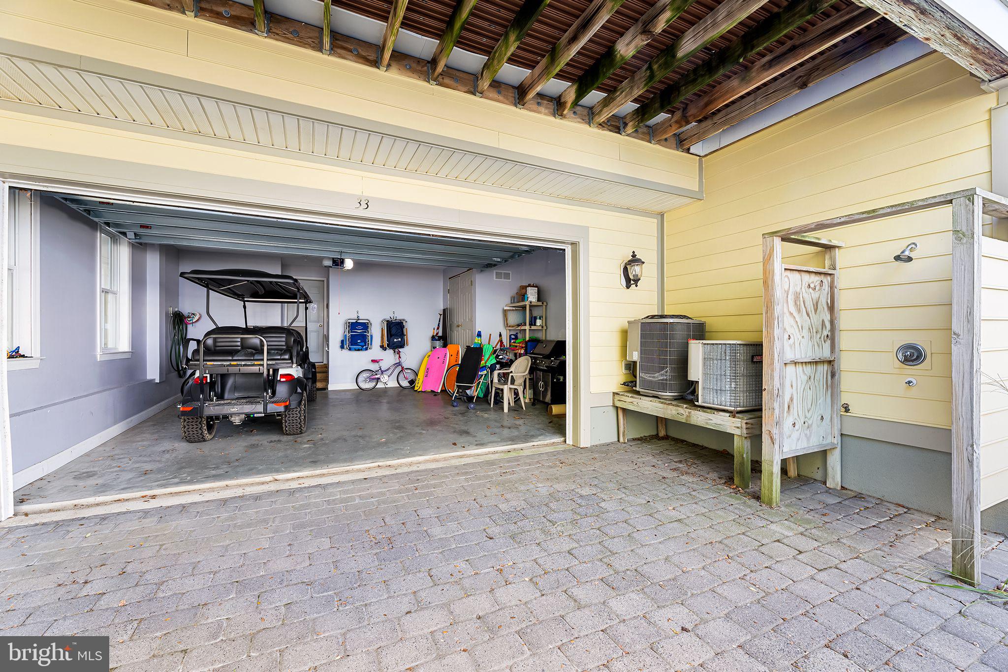 SUNSET ISLAND - Residential