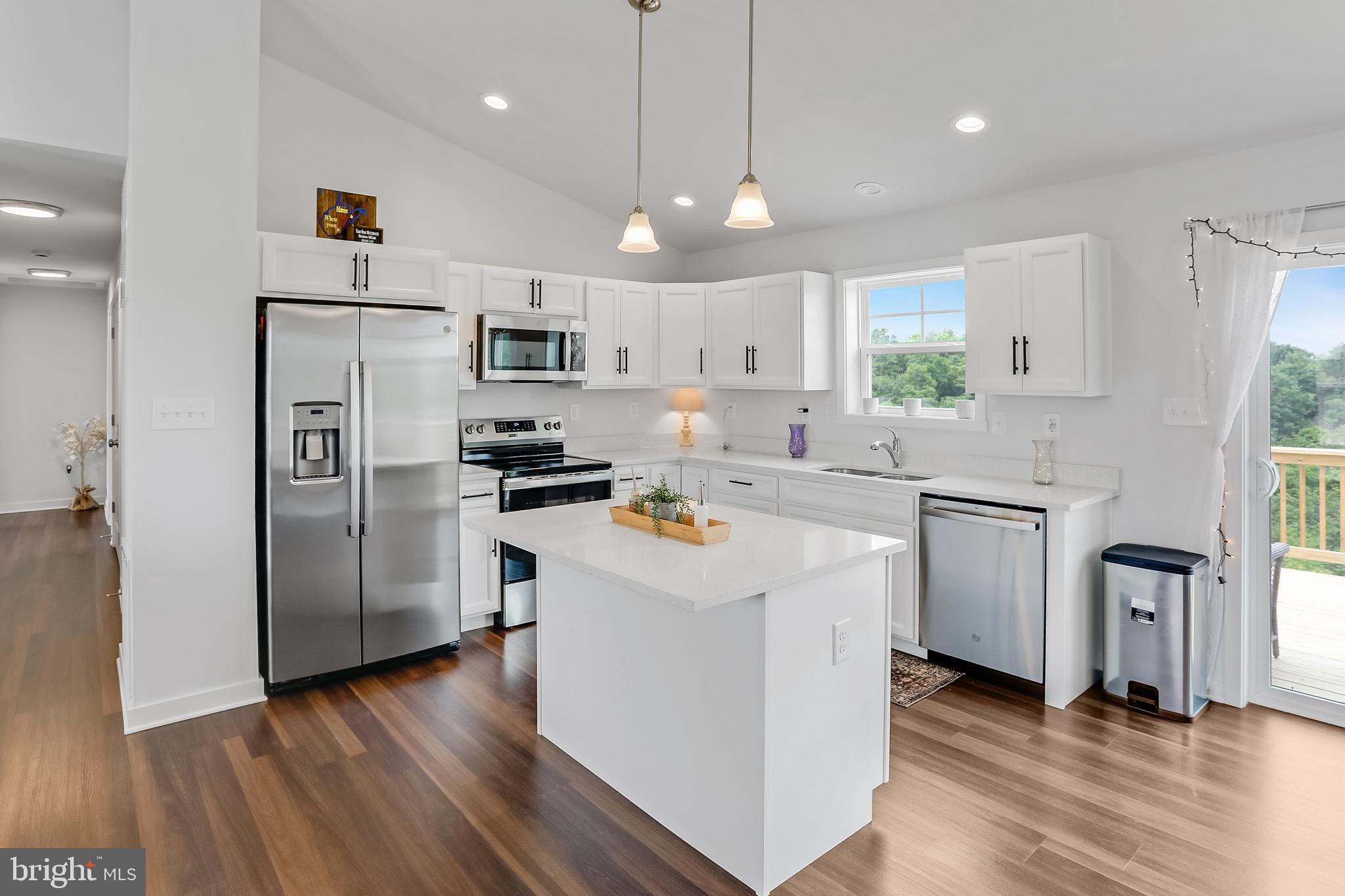 HERITAGE HILLS - Residential