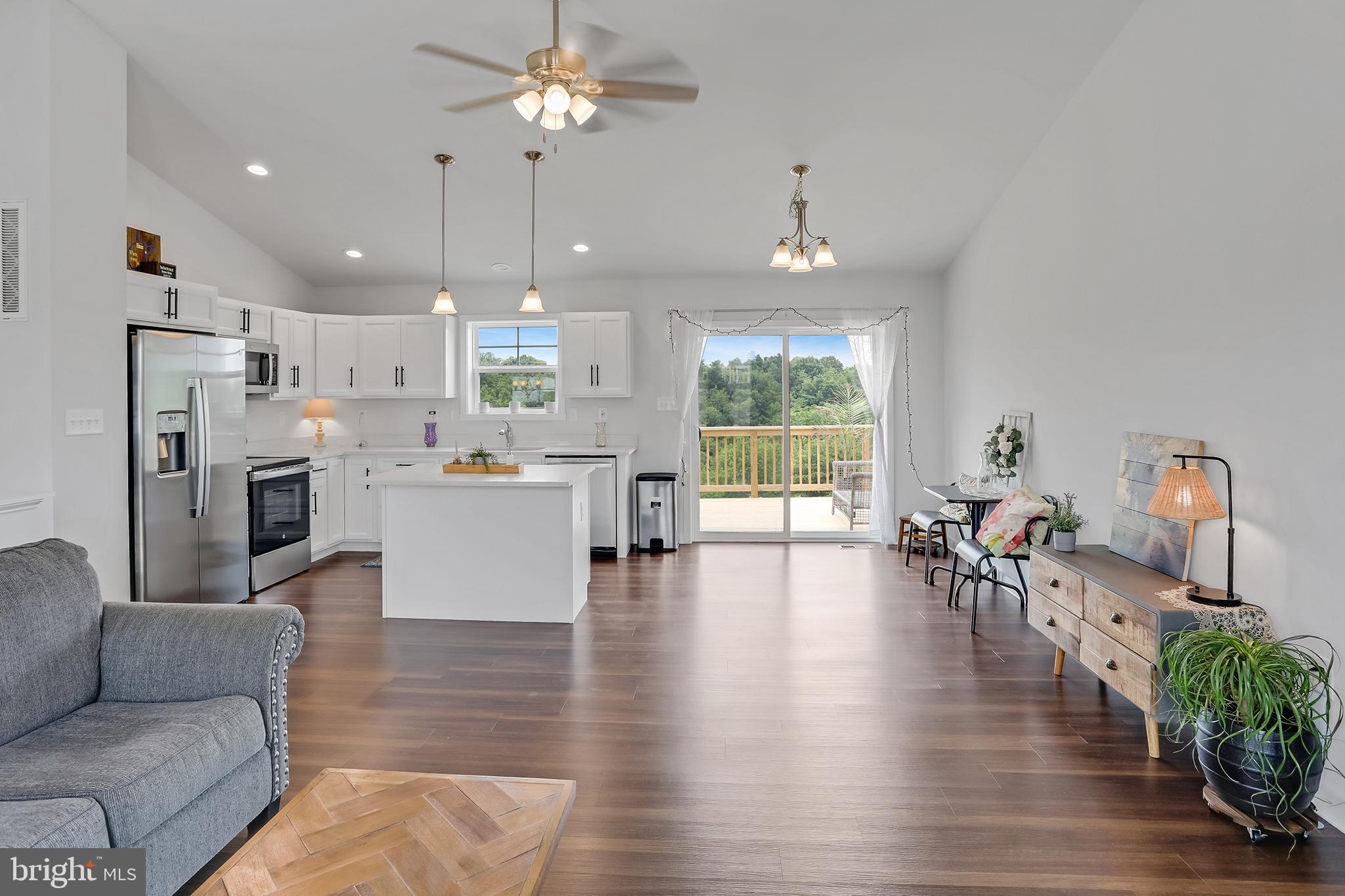 HERITAGE HILLS - Residential