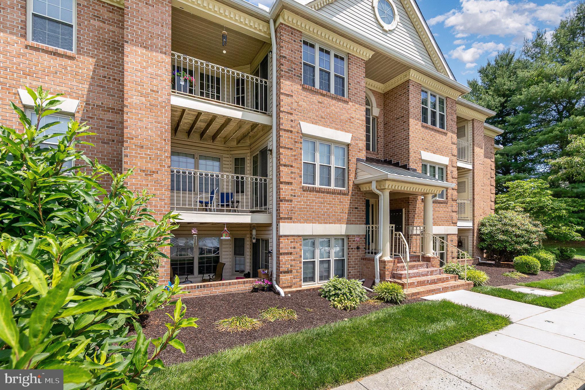 1721 CHRISEMMETT COURT 2B