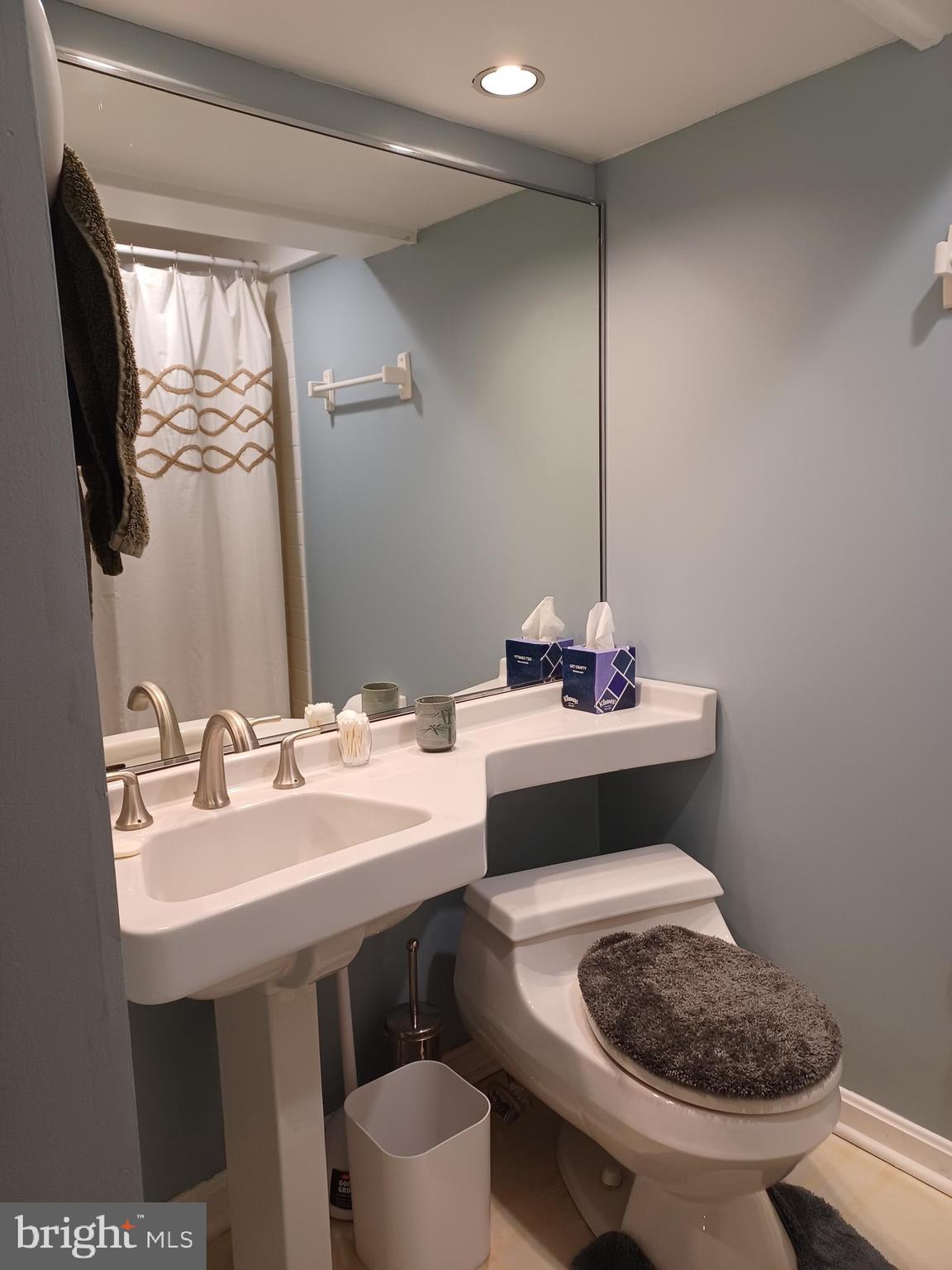 RESTON - Residential Lease