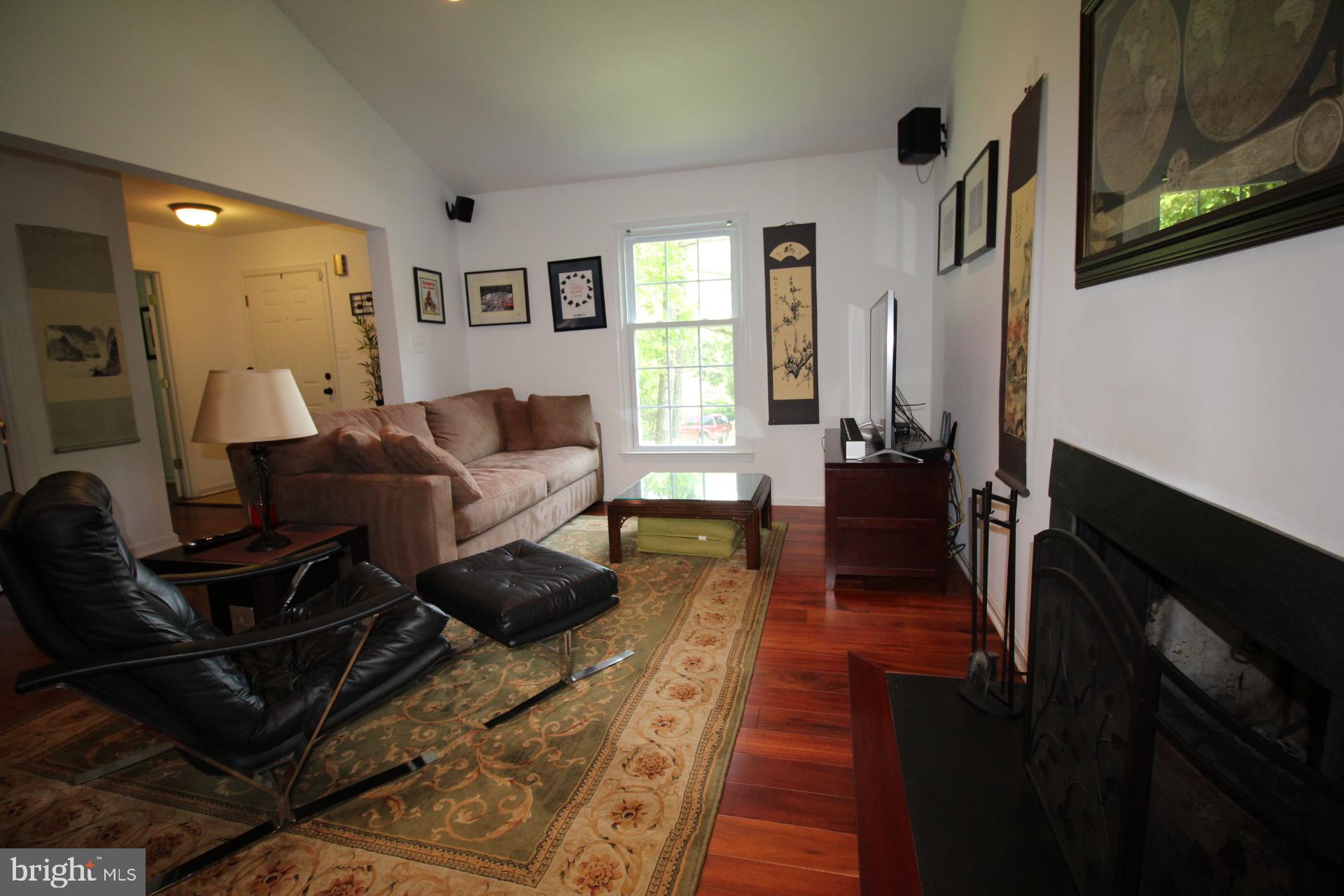 RESTON - Residential Lease