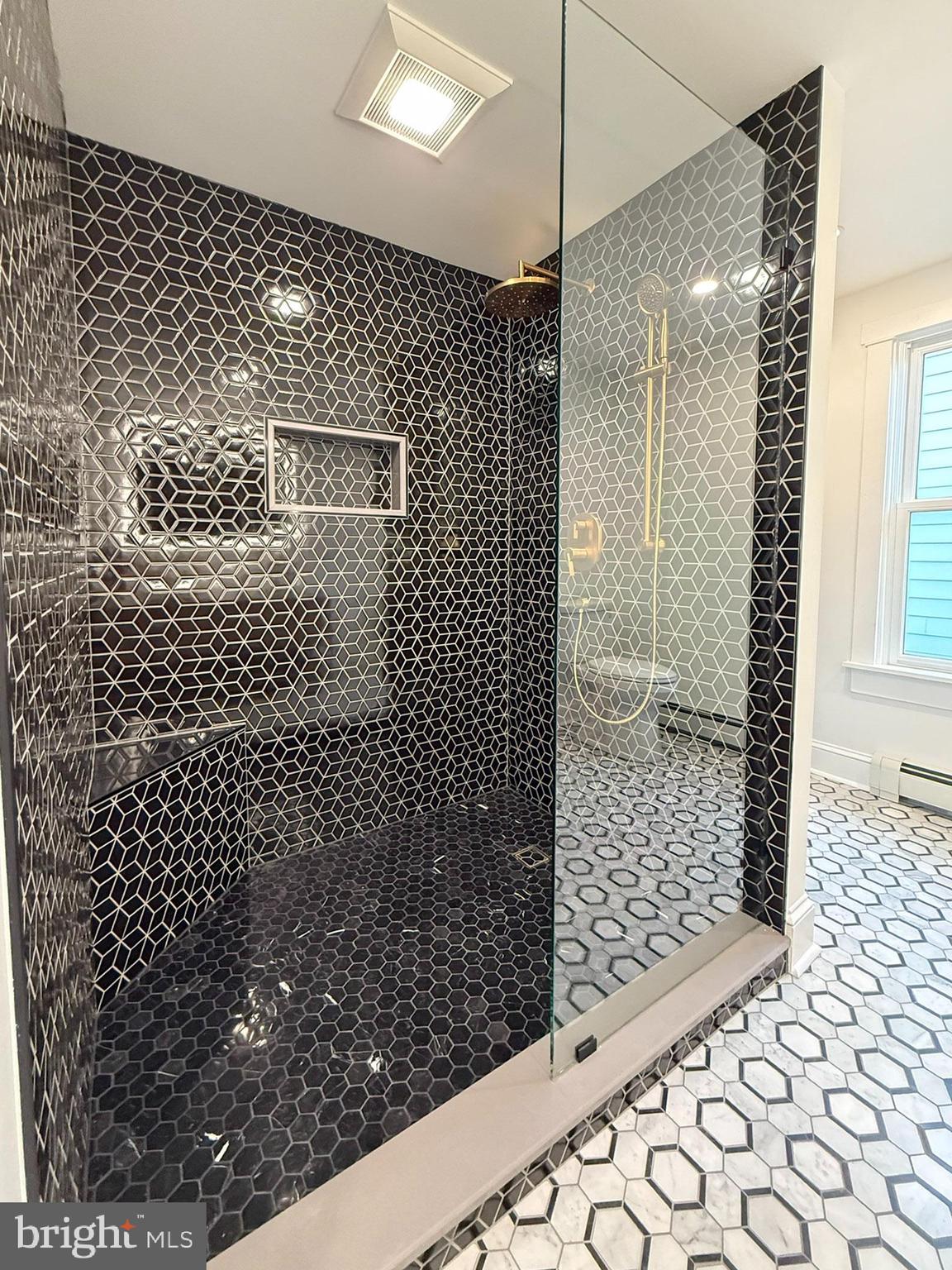 NEW  HOLLAND - Residential