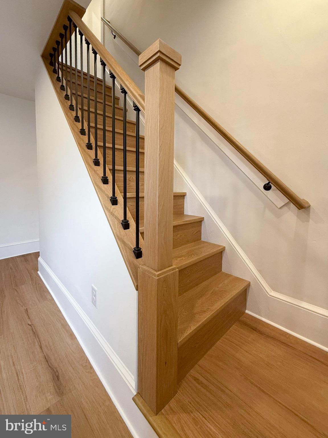 NEW  HOLLAND - Residential