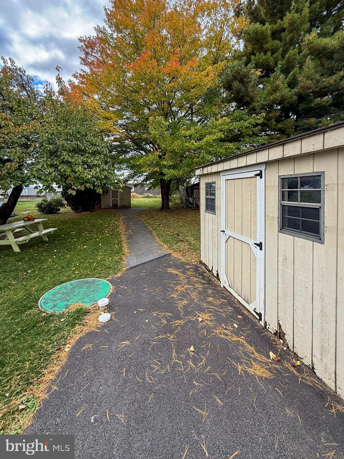 NEW  HOLLAND - Residential