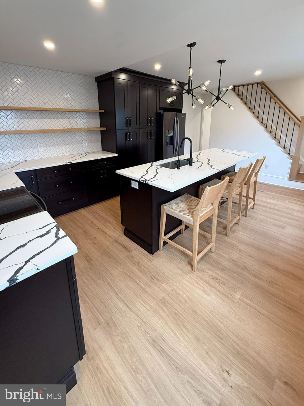 NEW  HOLLAND - Residential