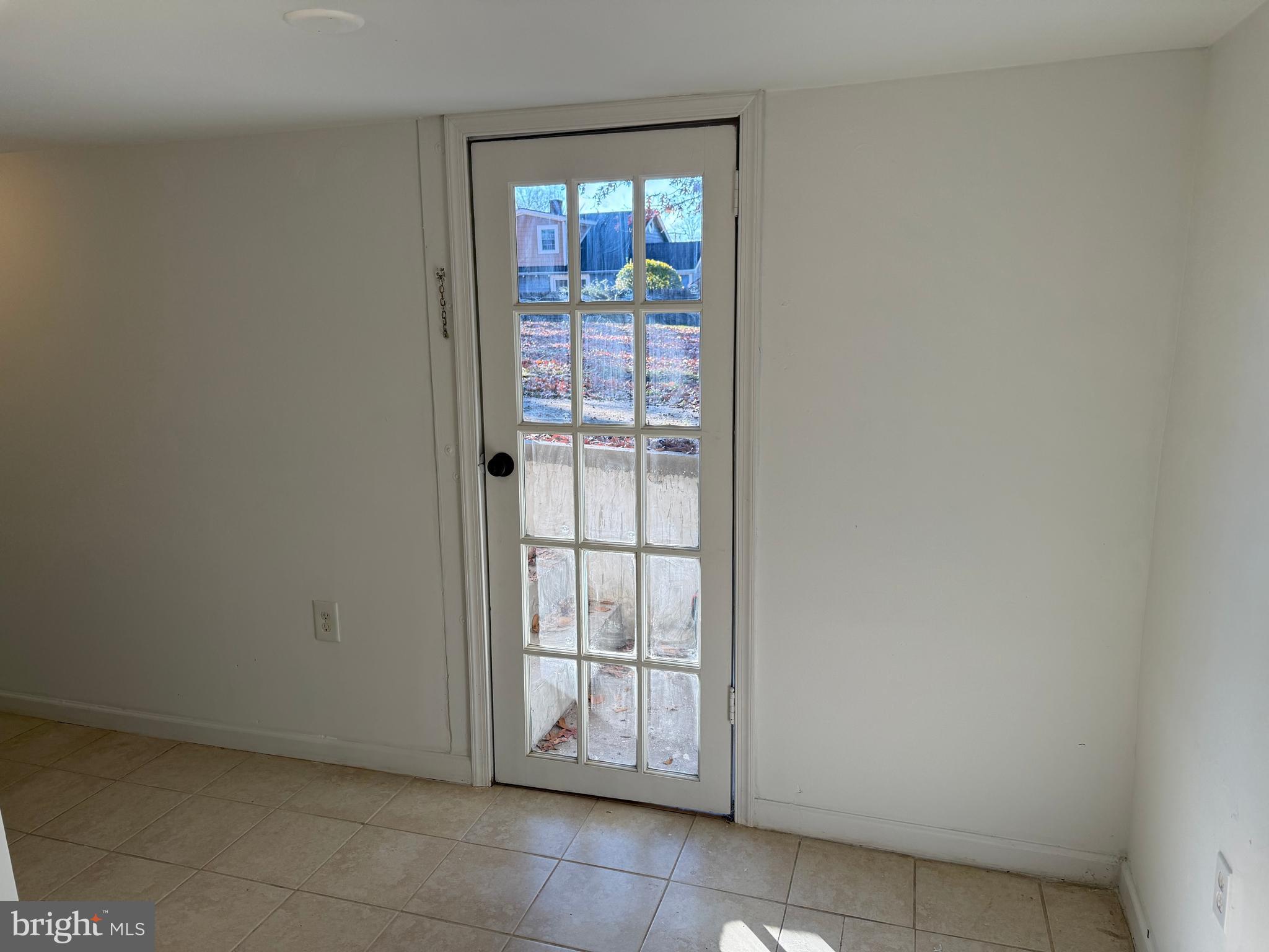 SHIRLEY ACRES - Residential Lease