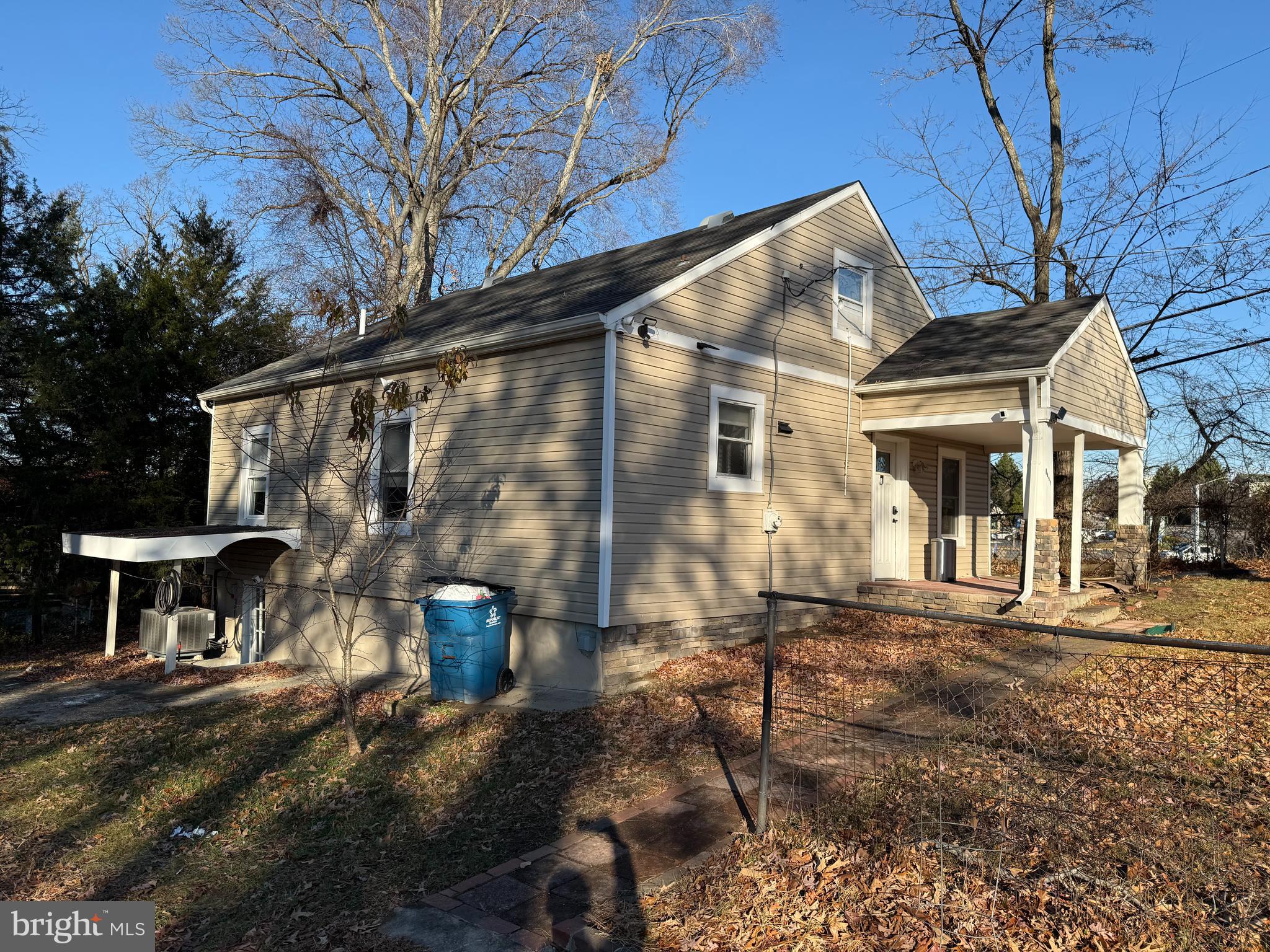 SHIRLEY ACRES - Residential Lease